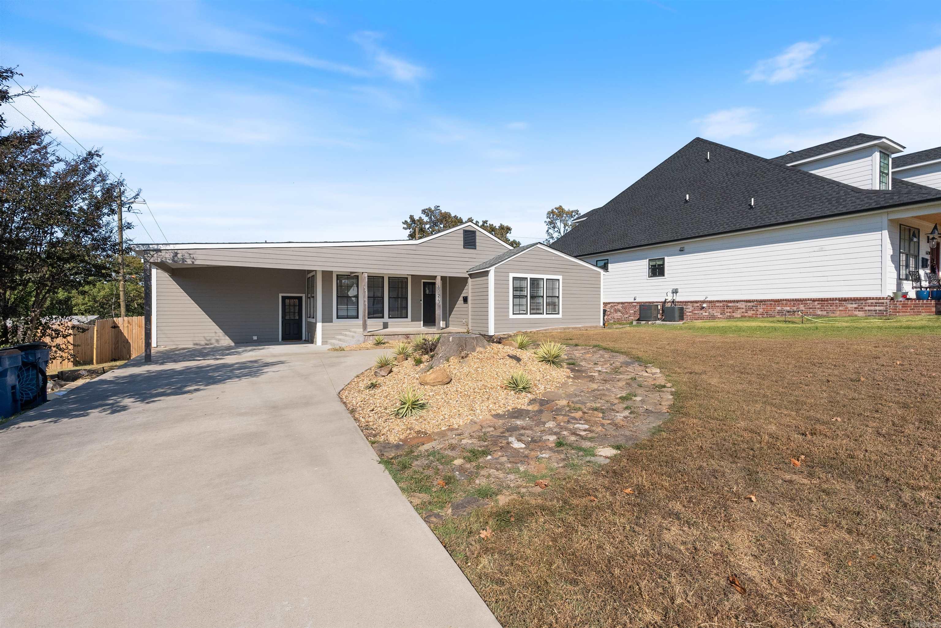 6724  Greenwood Rd.  Cammack Village, AR