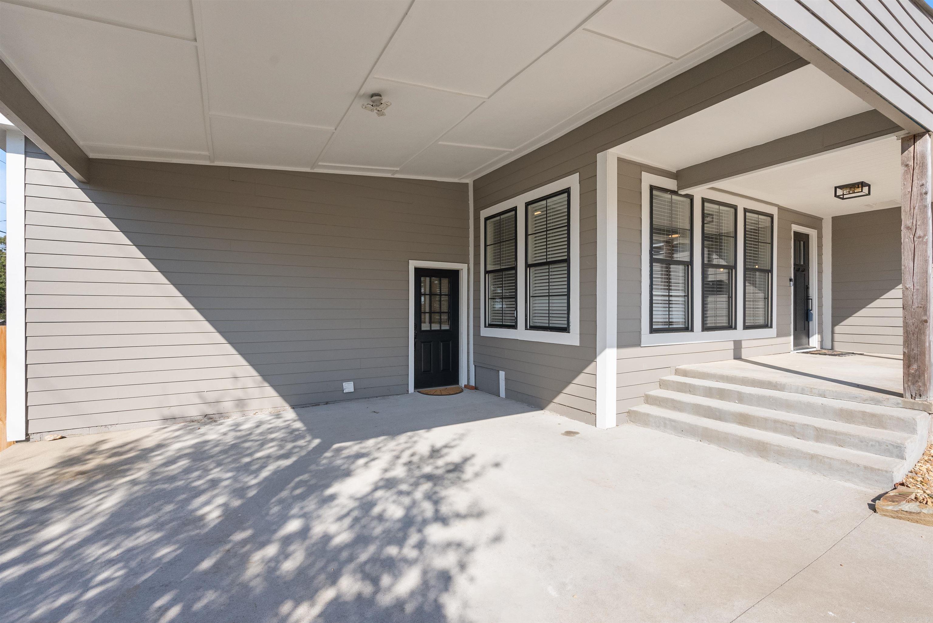 6724  Greenwood Rd.  Cammack Village, AR