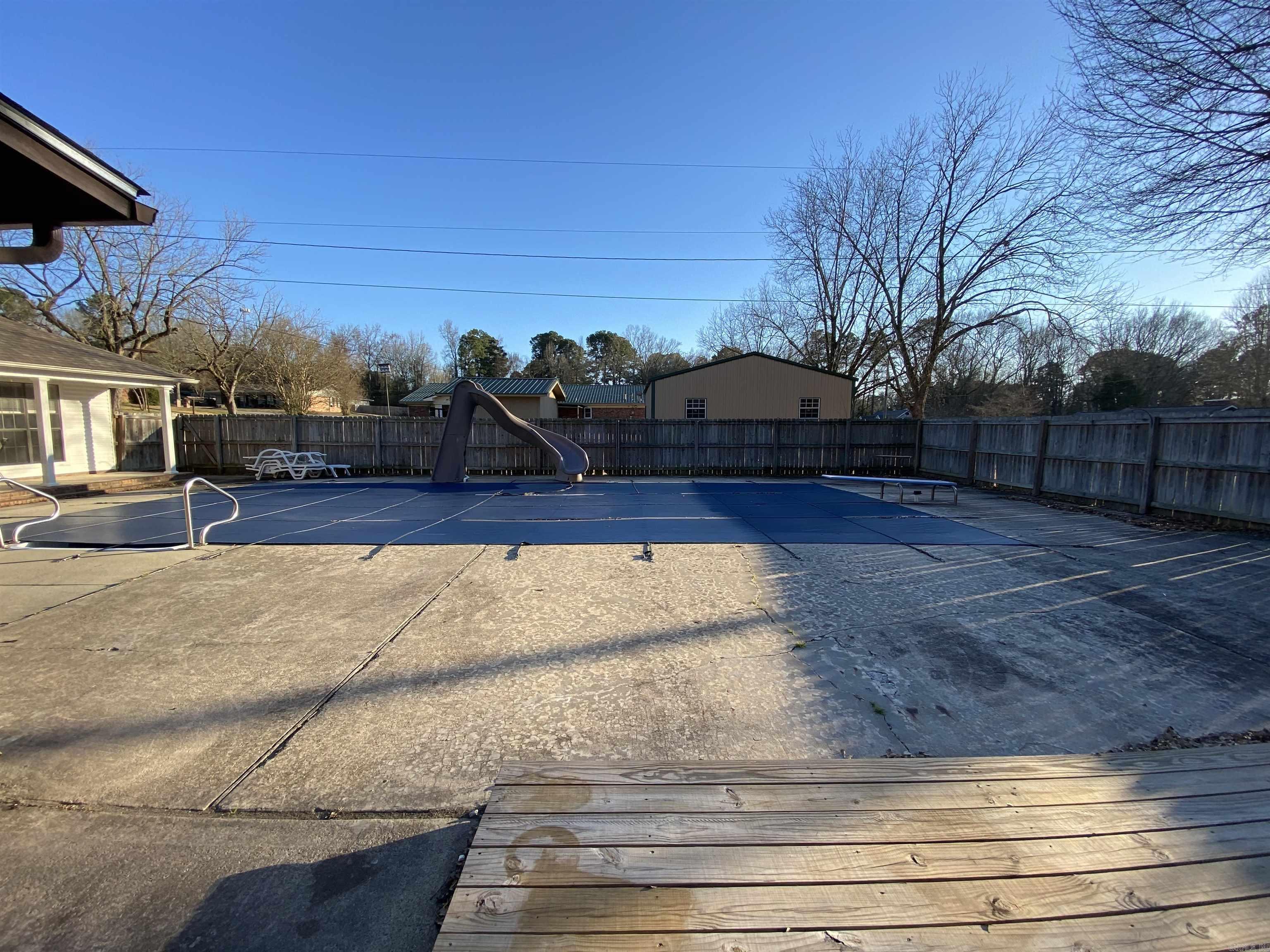 1400  Holly  Nashville, AR