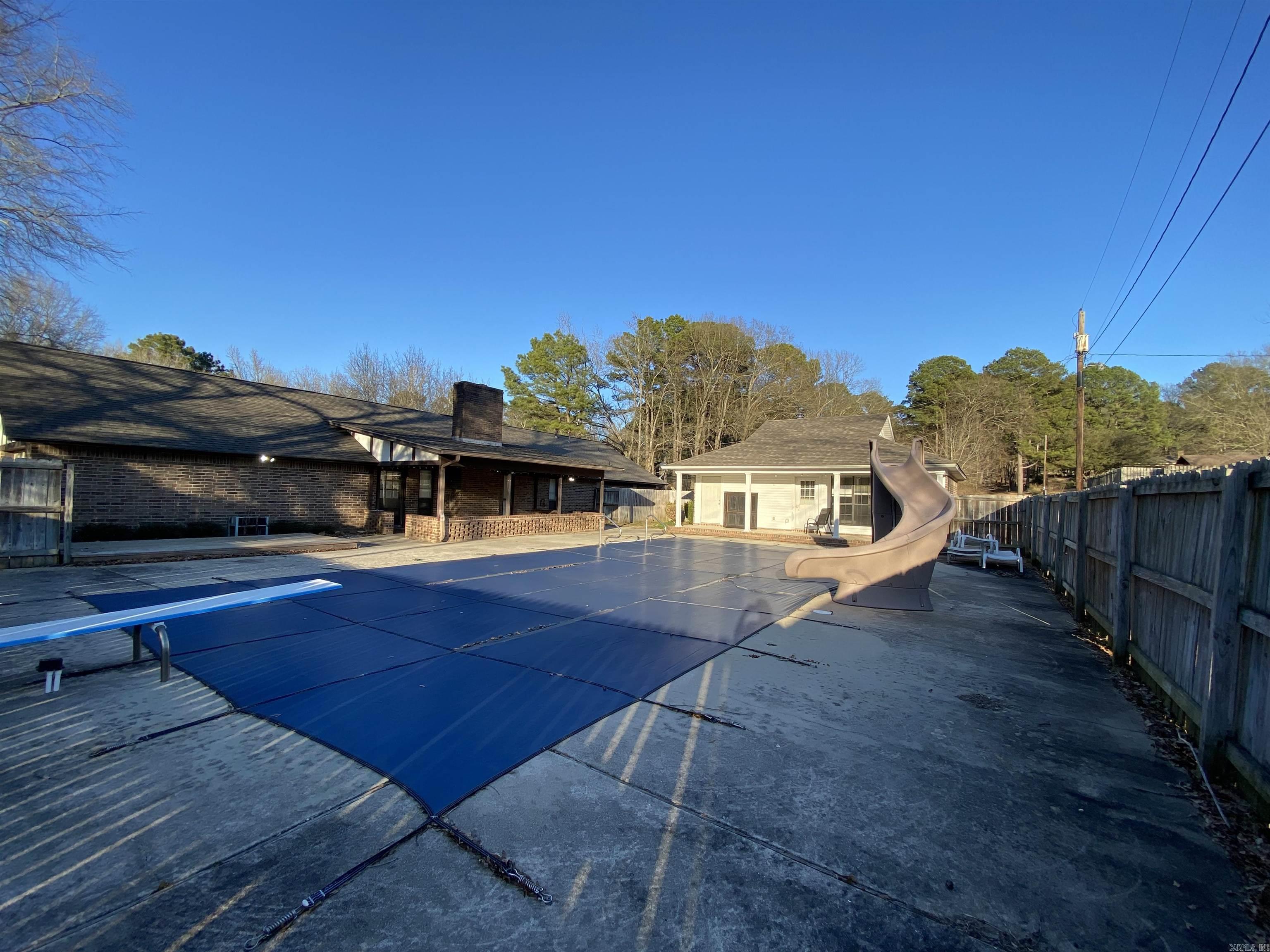 1400  Holly  Nashville, AR