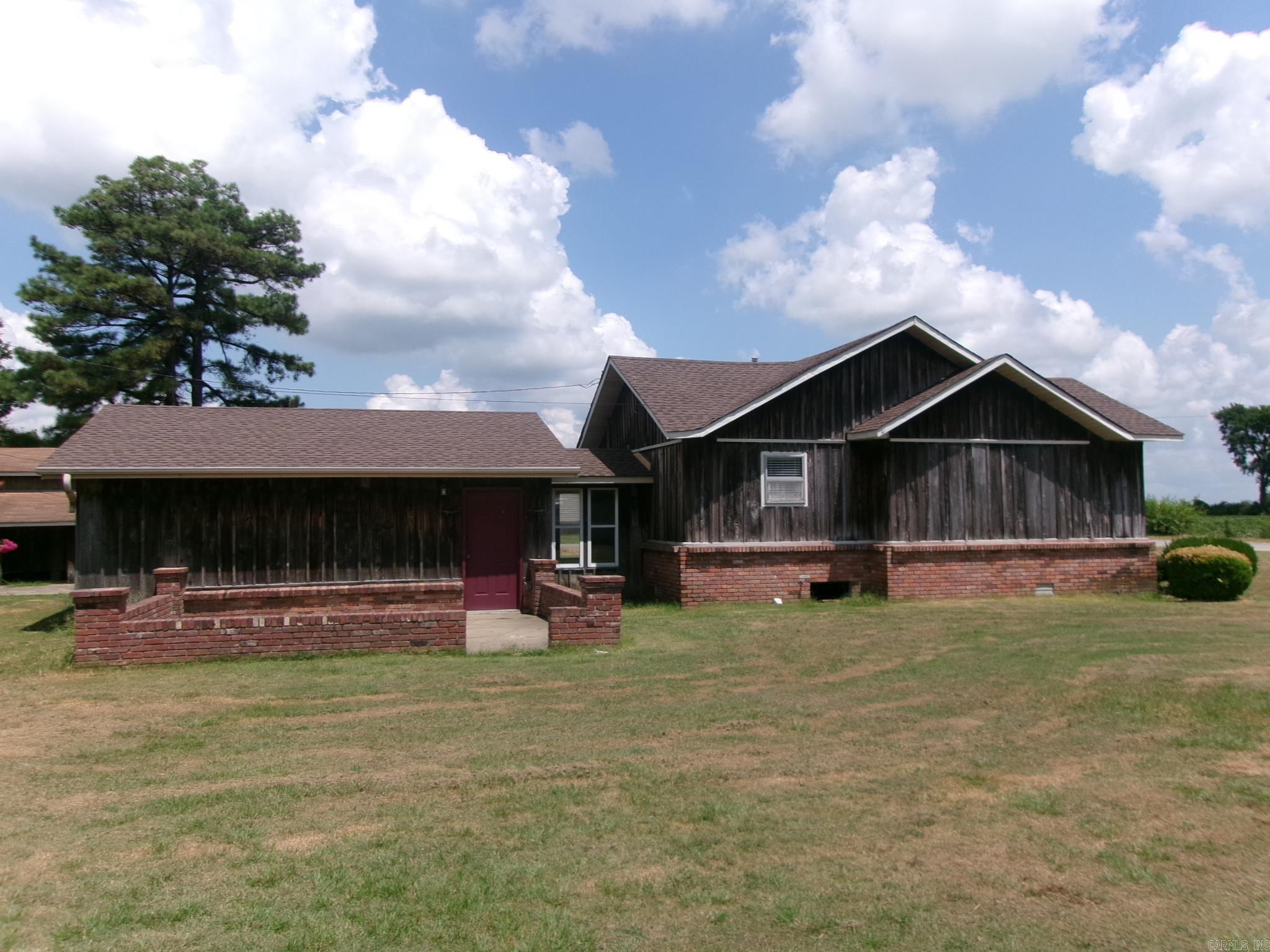 401 Hollis St  Leachville, AR
