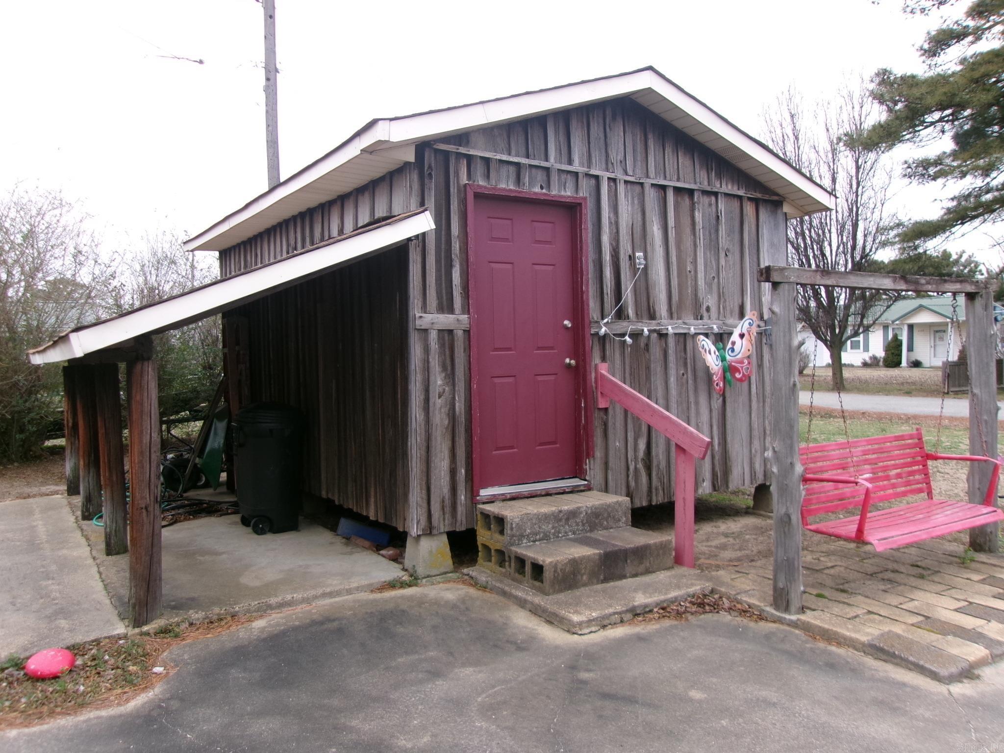 401 Hollis St  Leachville, AR