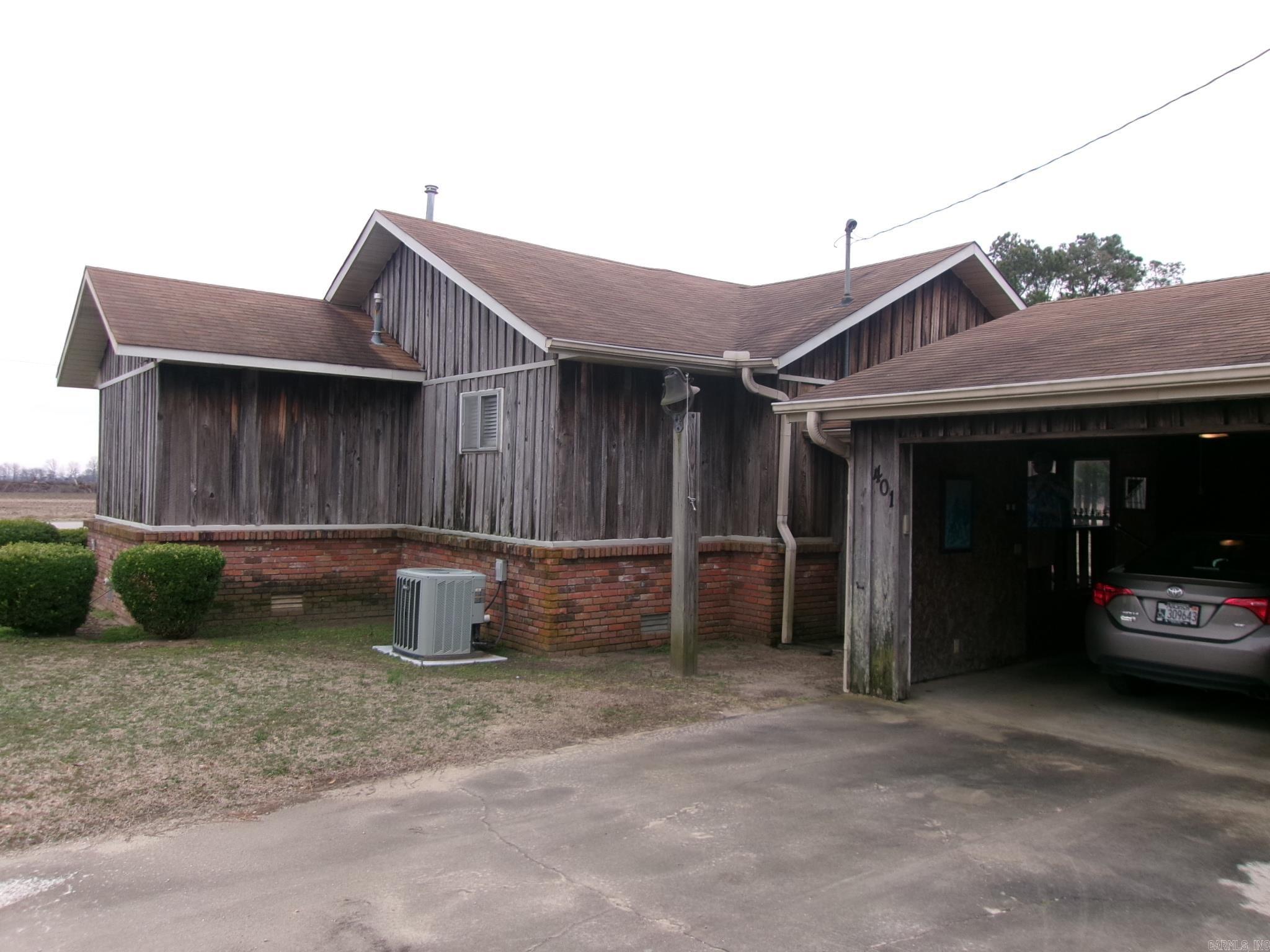 401  Hollis St  Leachville, AR