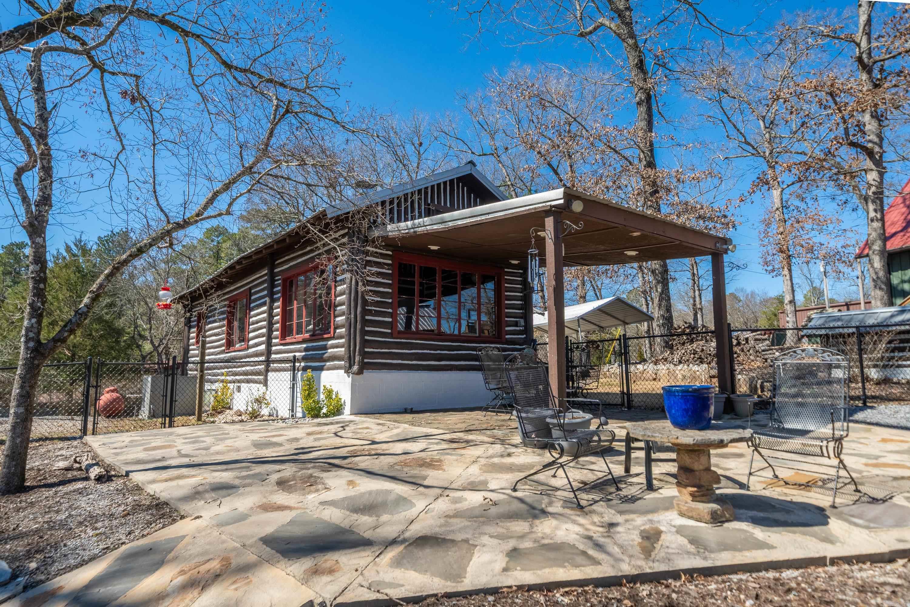 106  True  Royal, AR