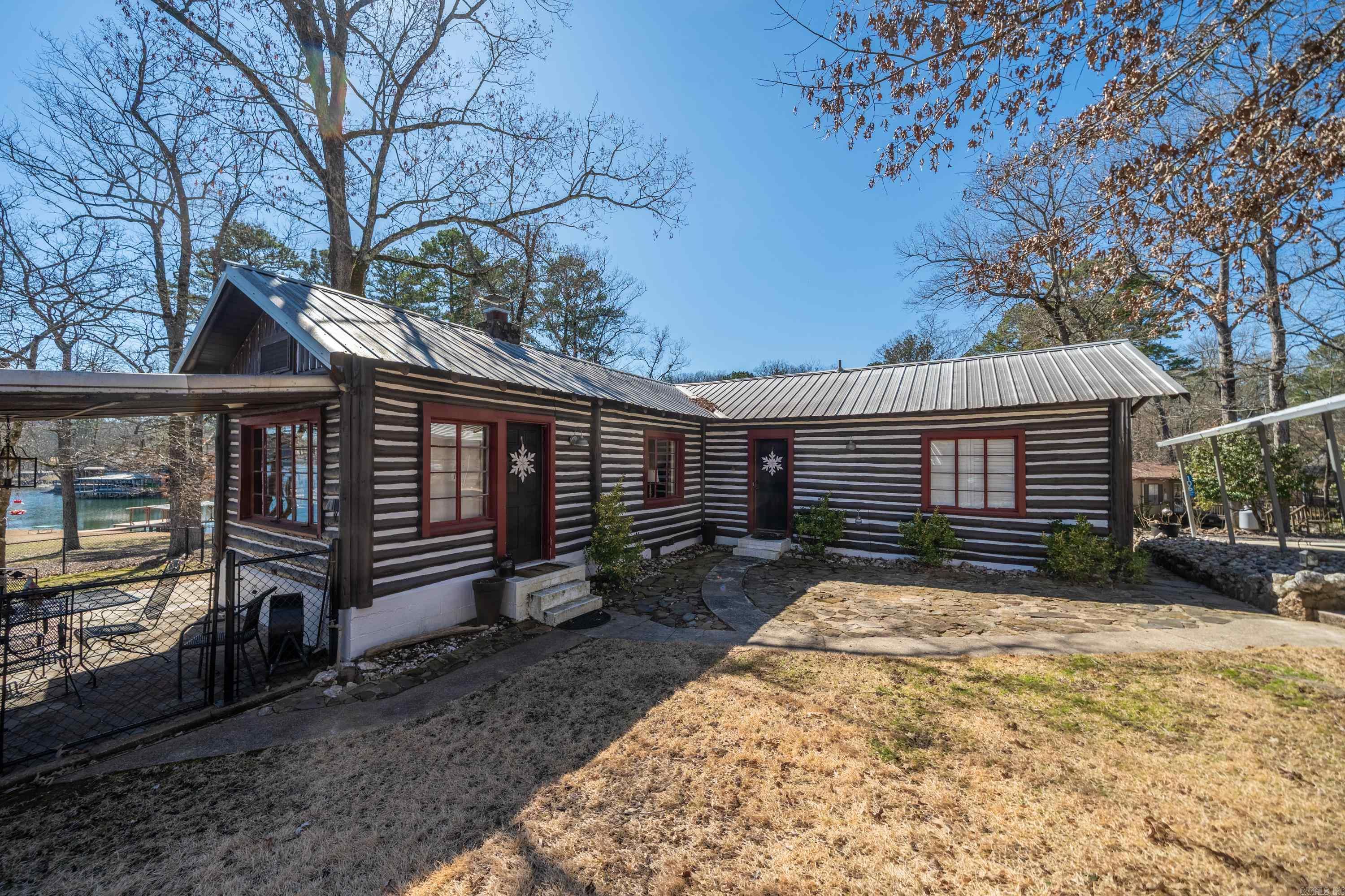 106  True  Royal, AR