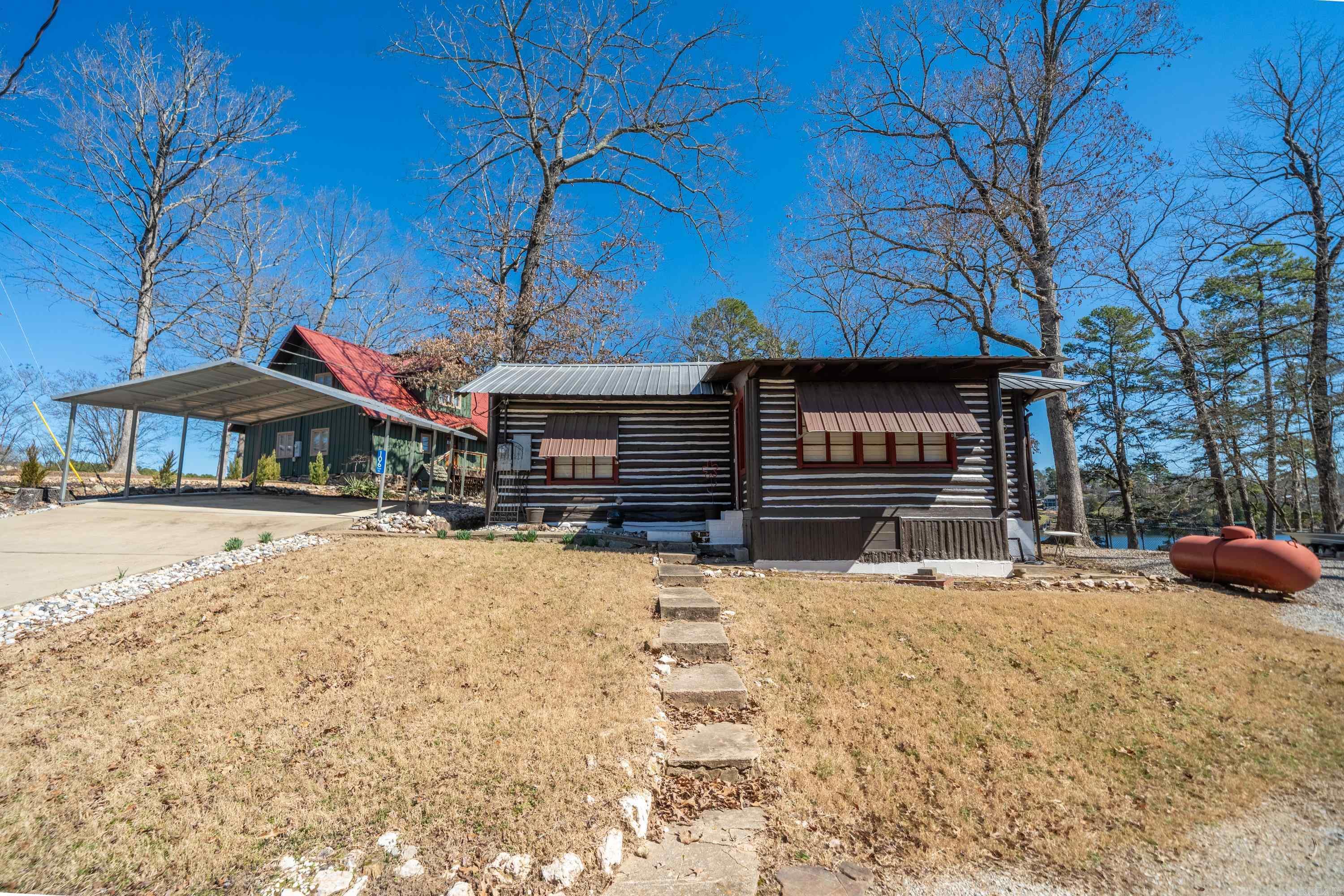 106  True  Royal, AR