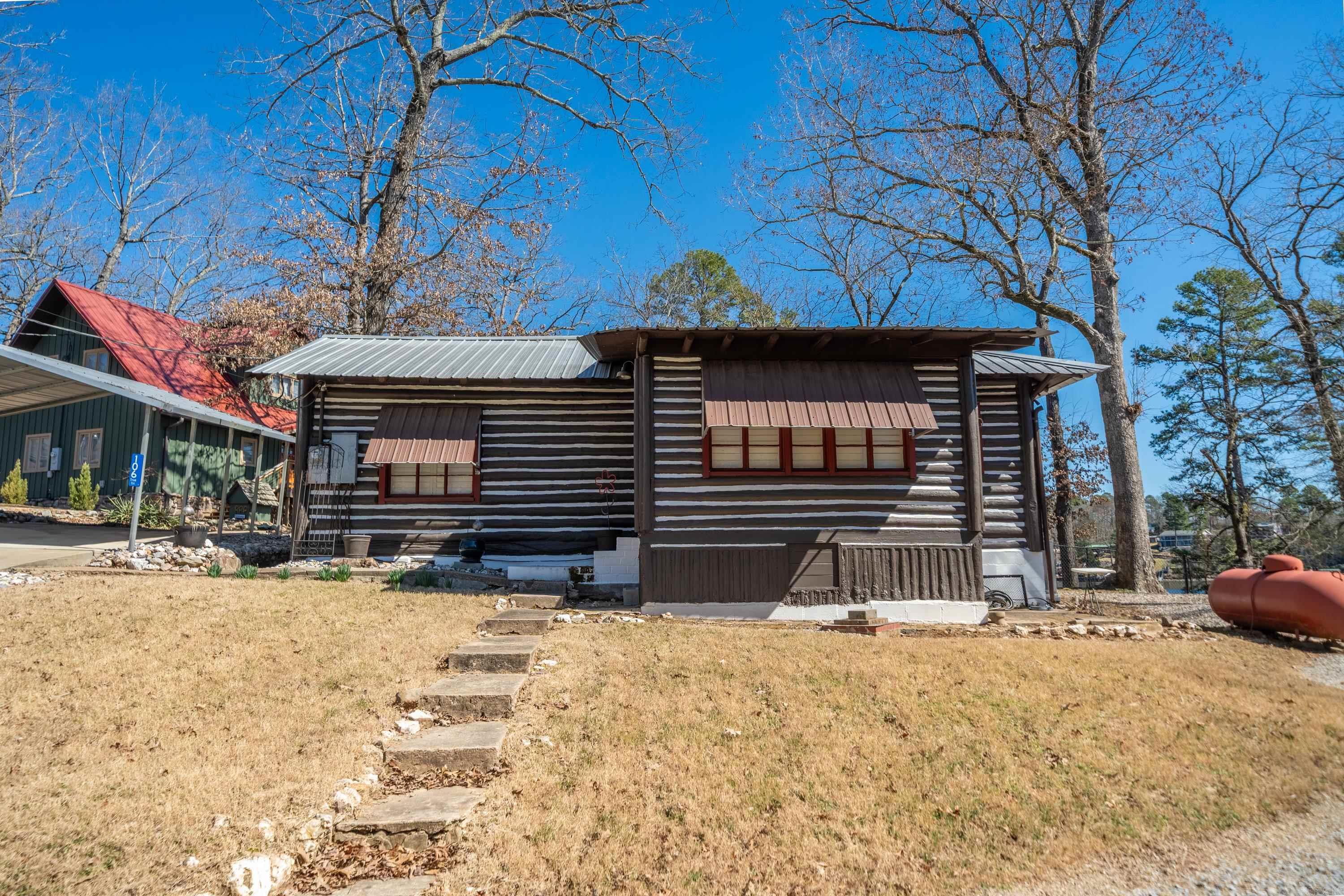 106  True  Royal, AR