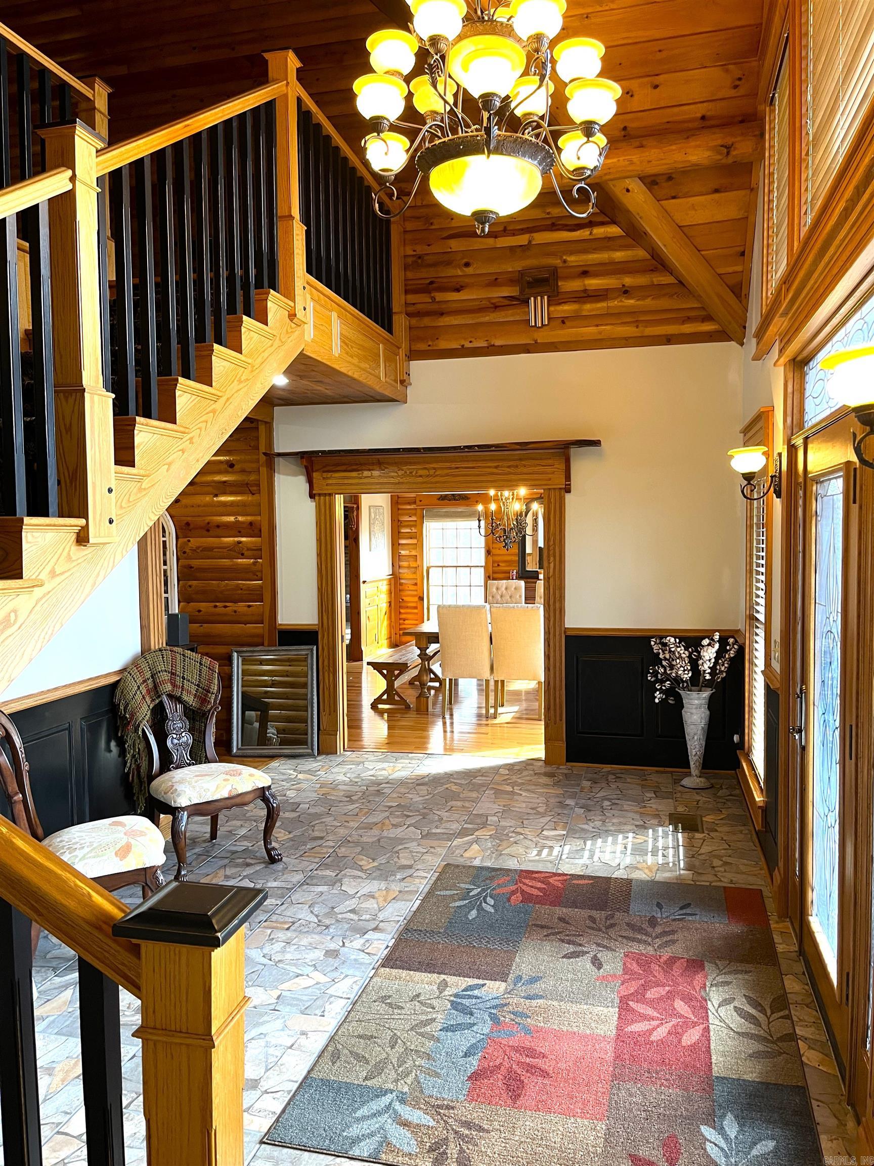125  Monroe  Mountain View, AR