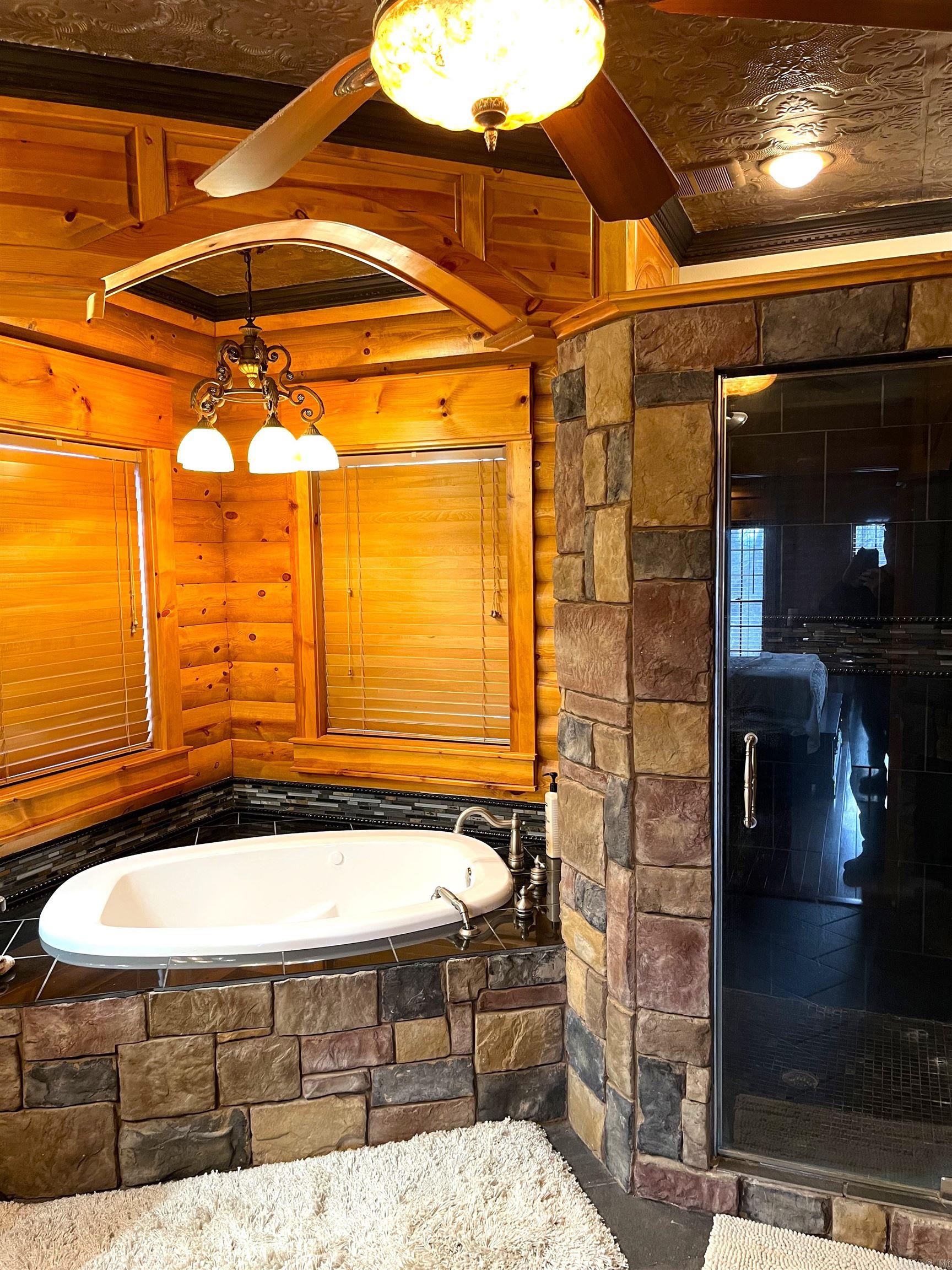 125  Monroe  Mountain View, AR