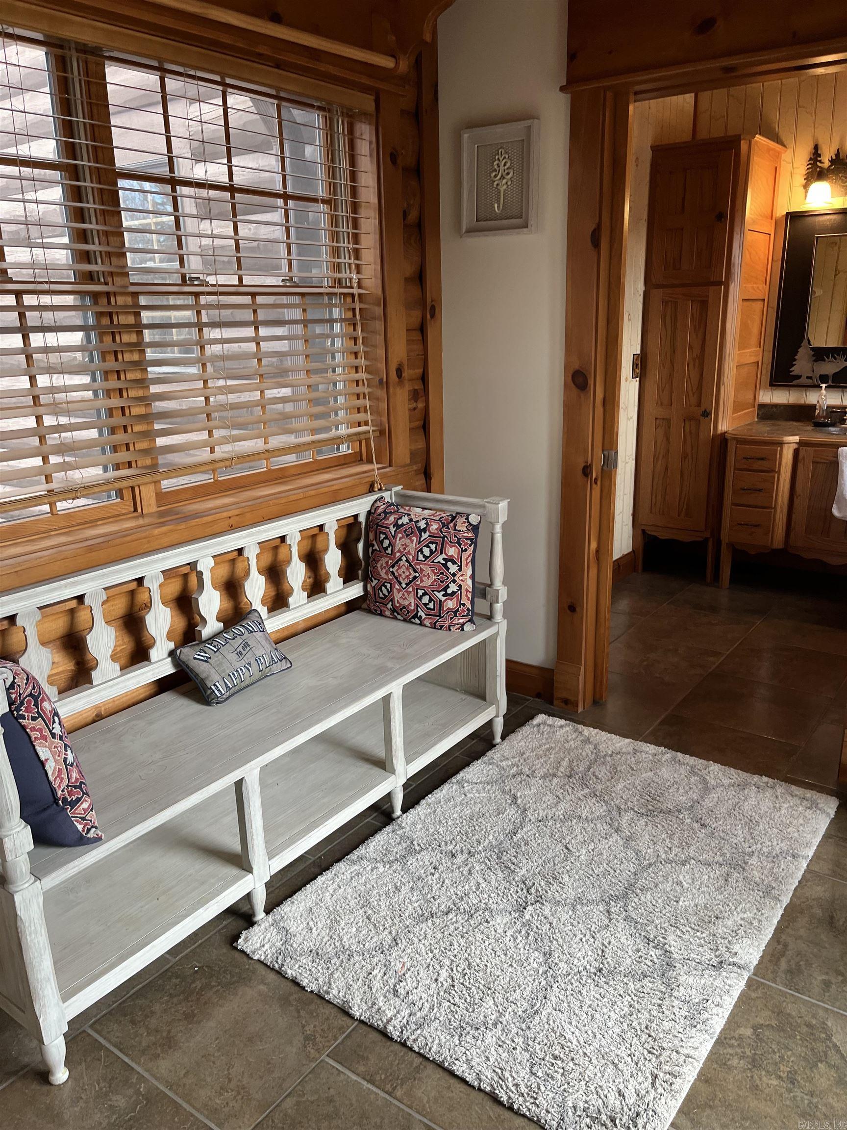 125  Monroe  Mountain View, AR