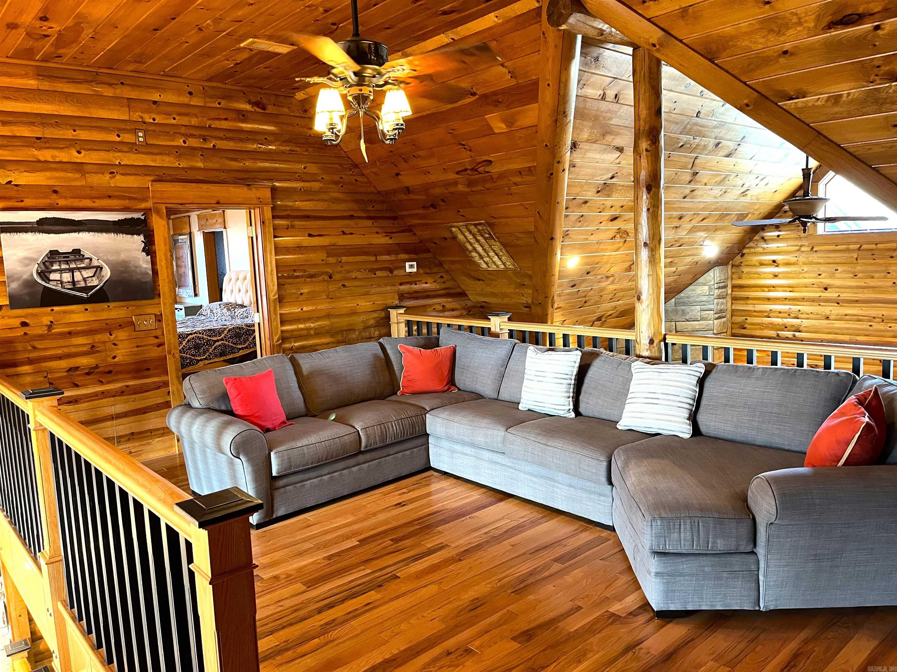 125  Monroe  Mountain View, AR