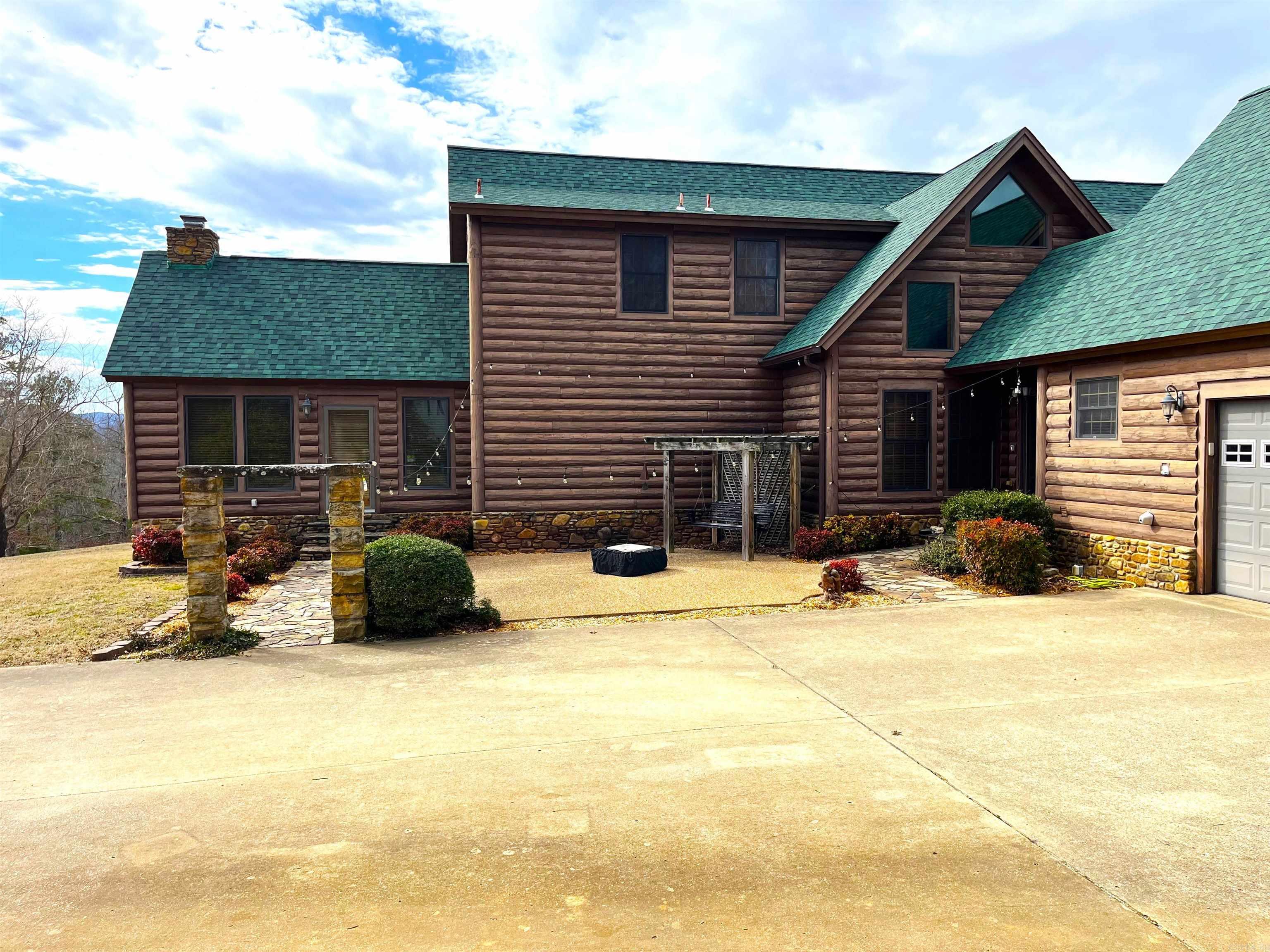 125  Monroe  Mountain View, AR