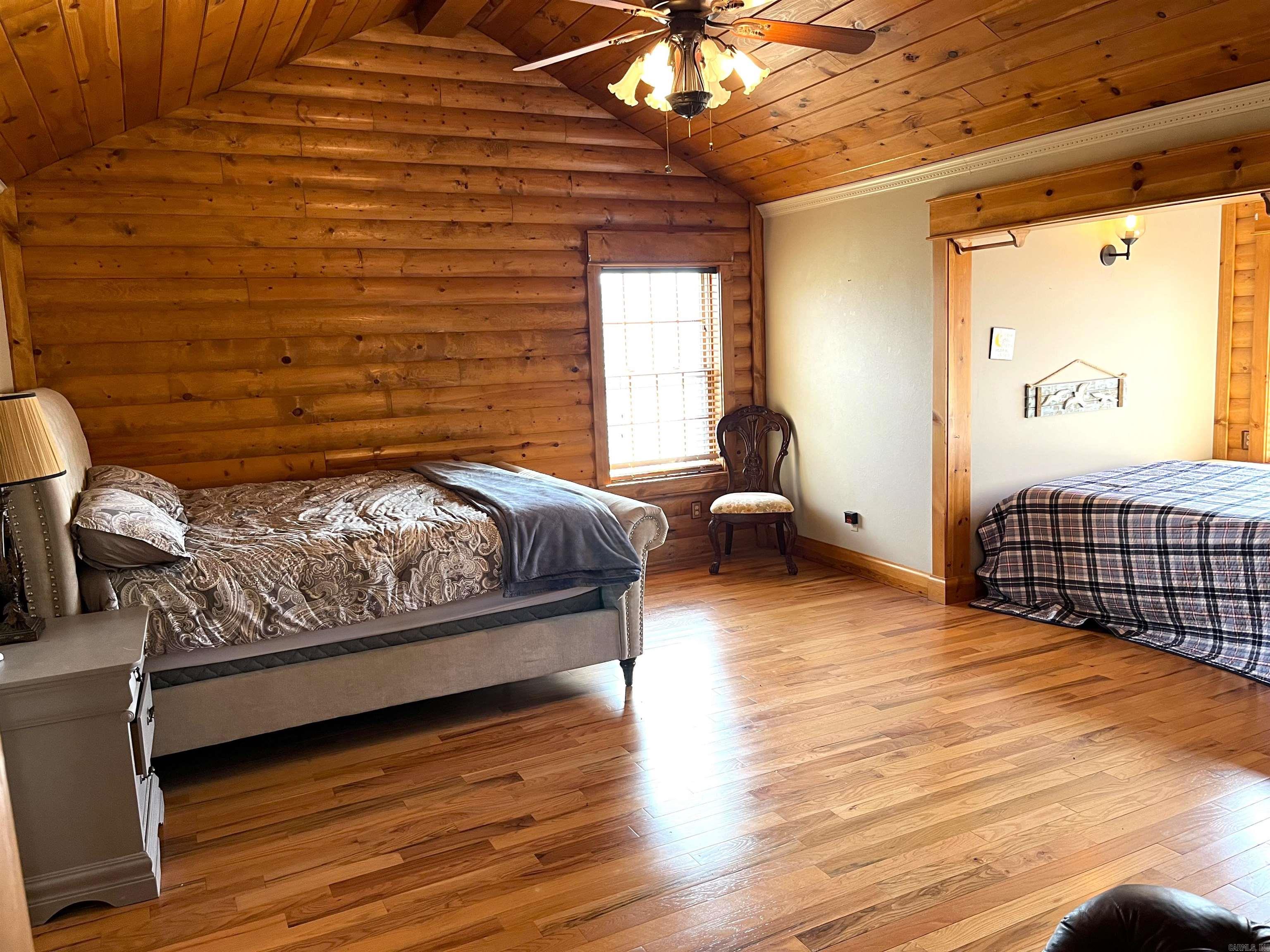 125  Monroe  Mountain View, AR