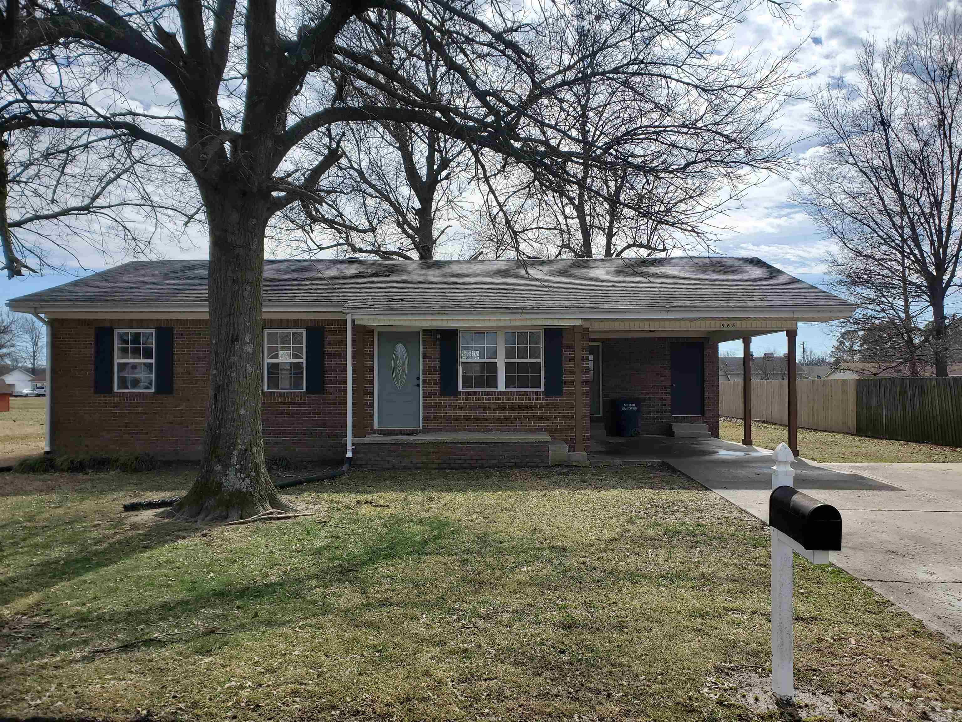 965  Maxine  Piggott, AR
