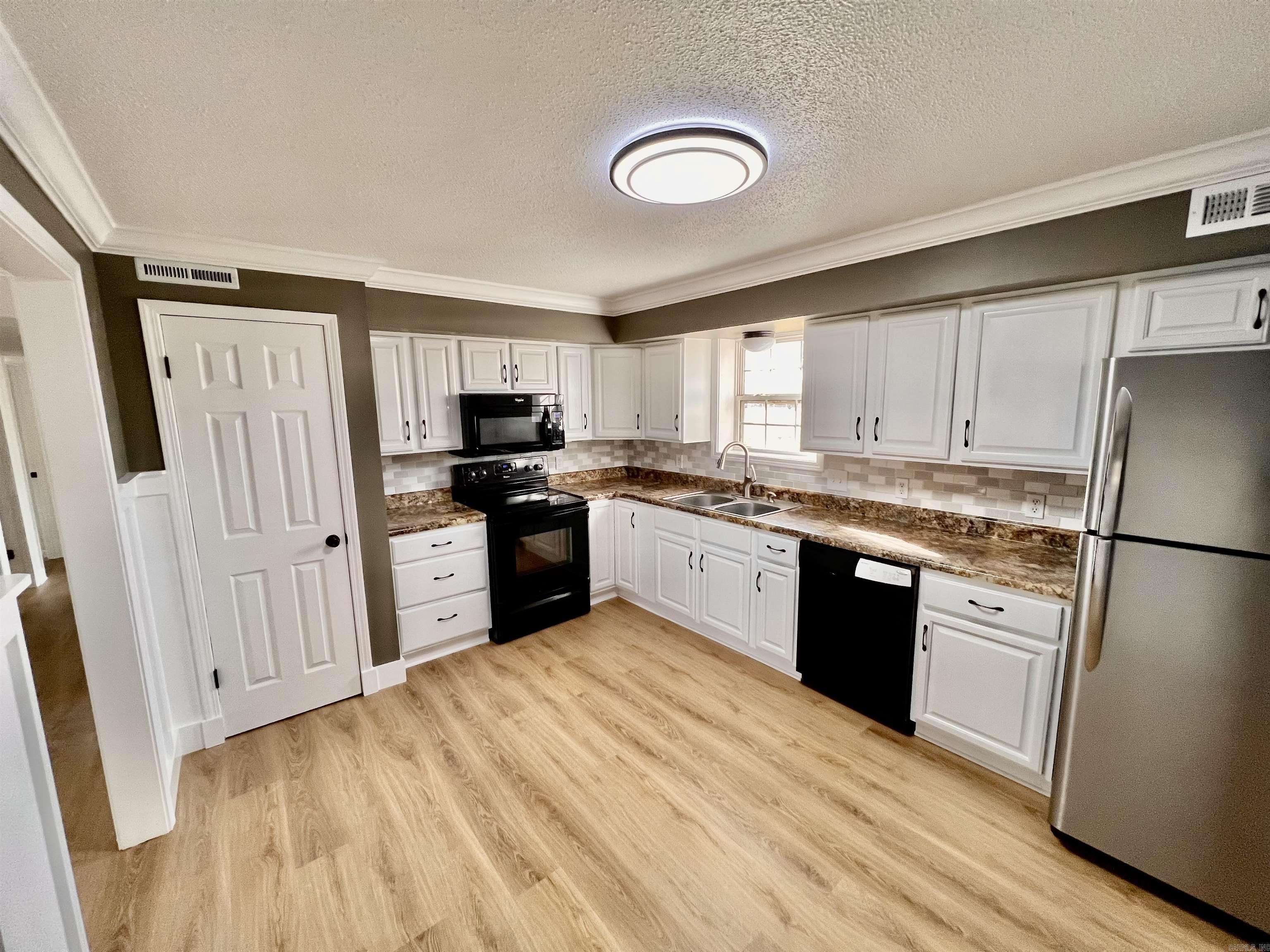 965  Maxine  Piggott, AR