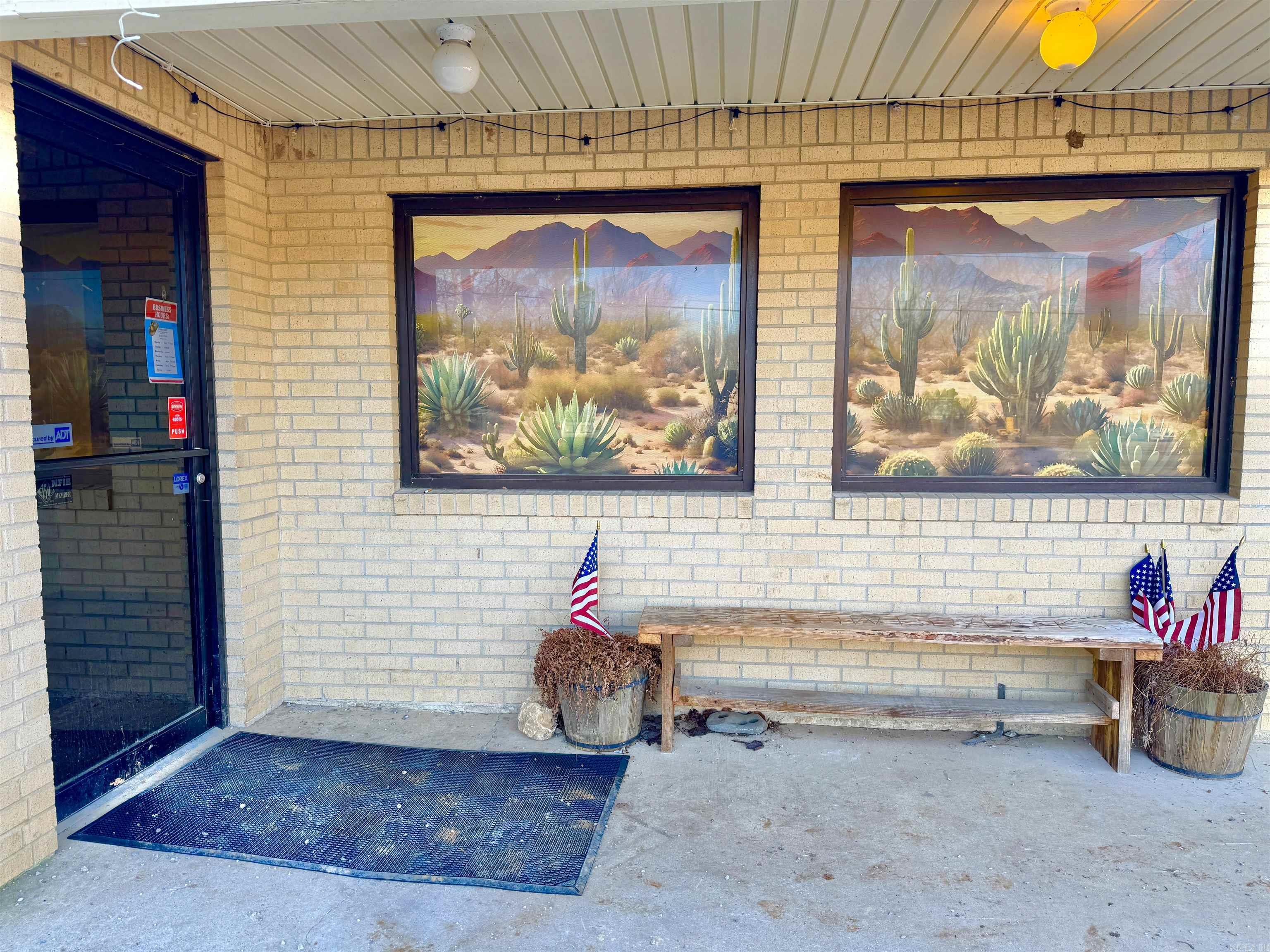 52 S Main  Mount Pleasant, AR