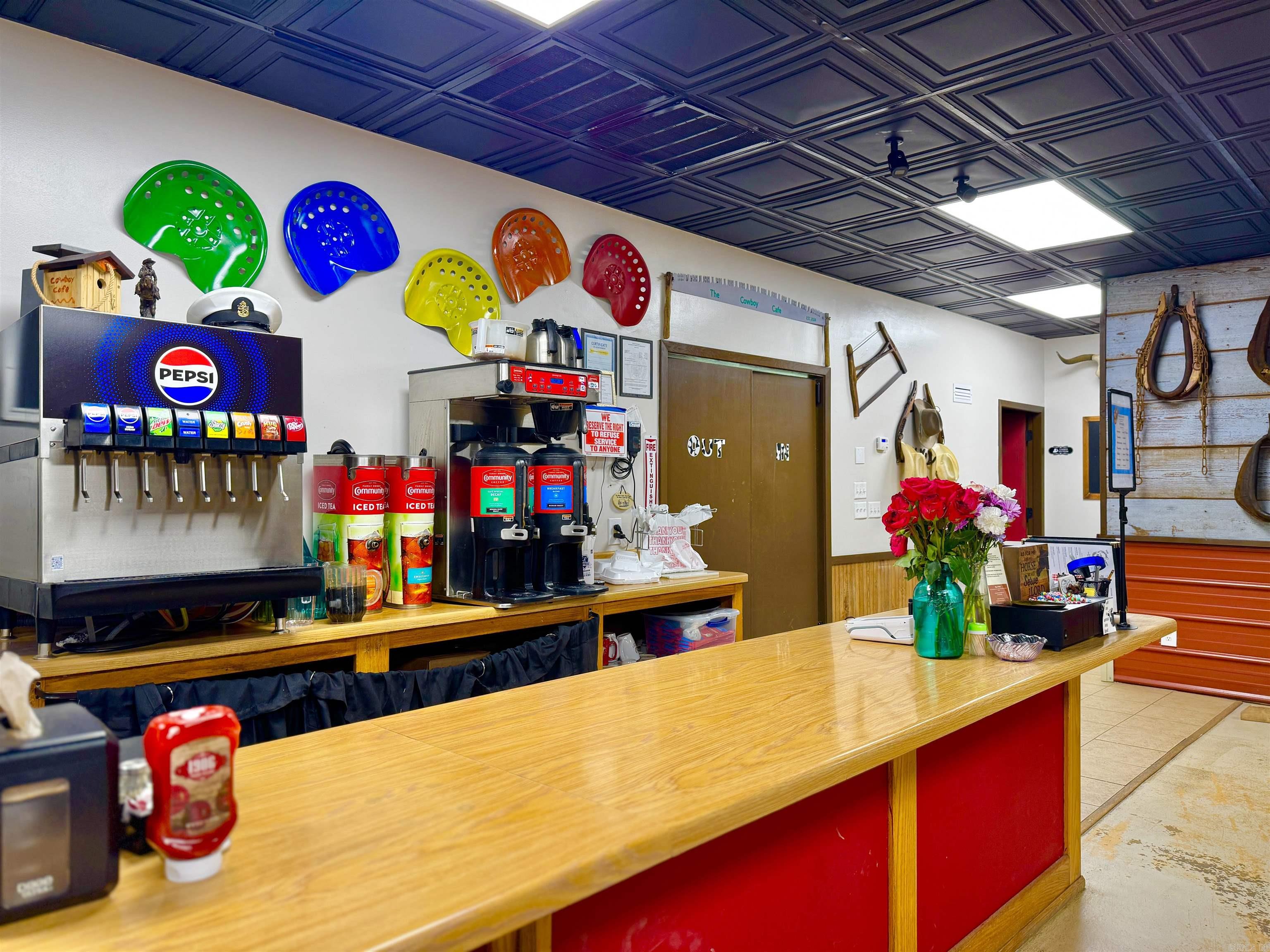 52 S Main  Mount Pleasant, AR