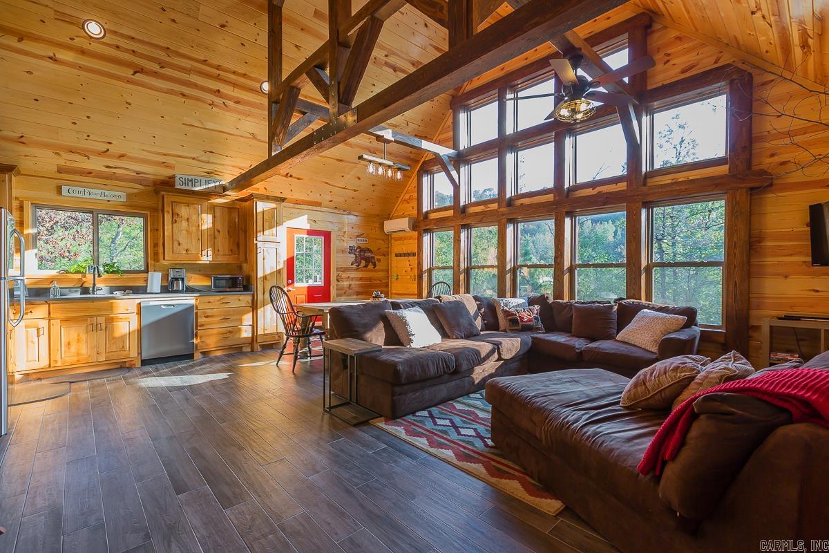 383  Massey Lane  Mena, AR