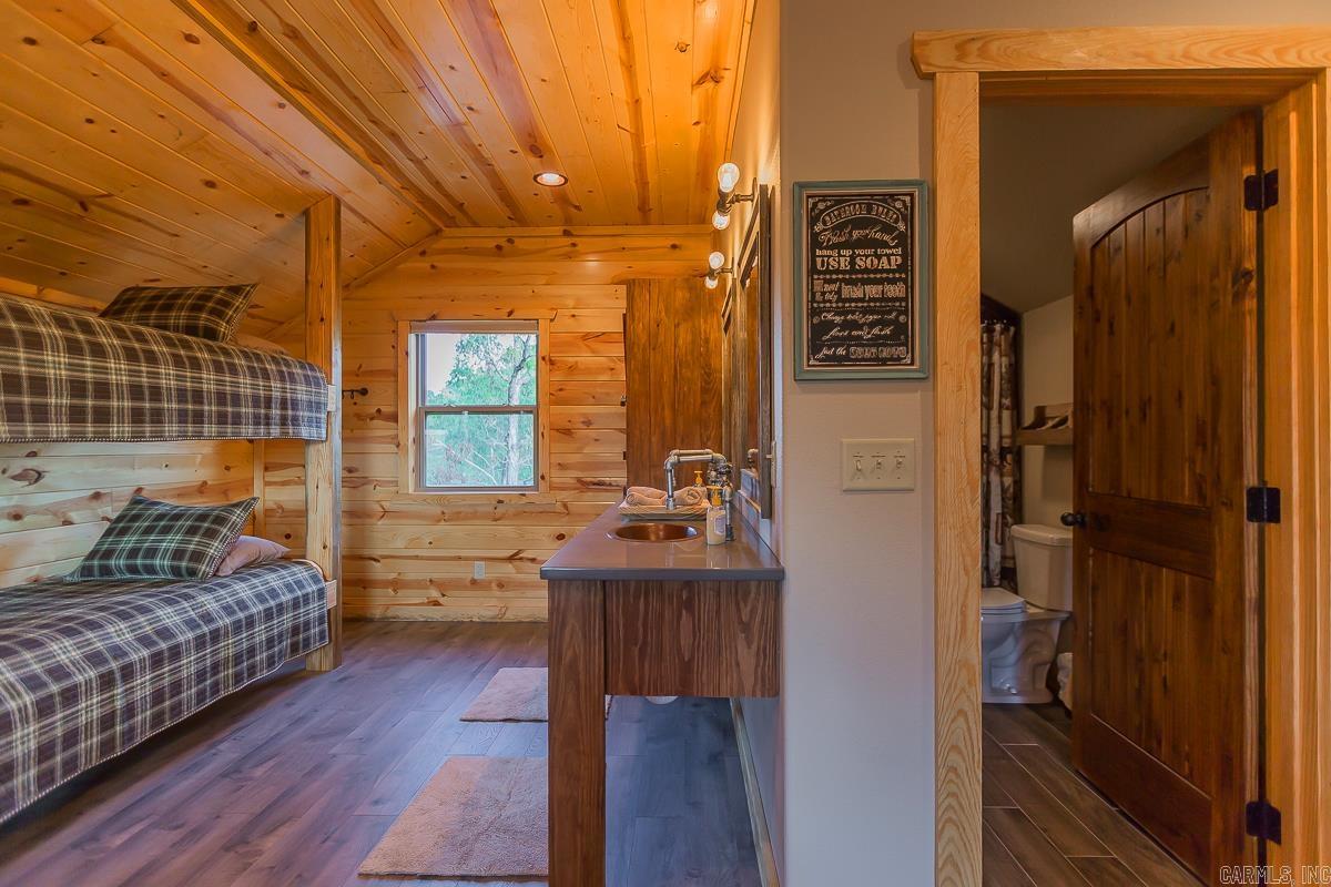383  Massey Lane  Mena, AR