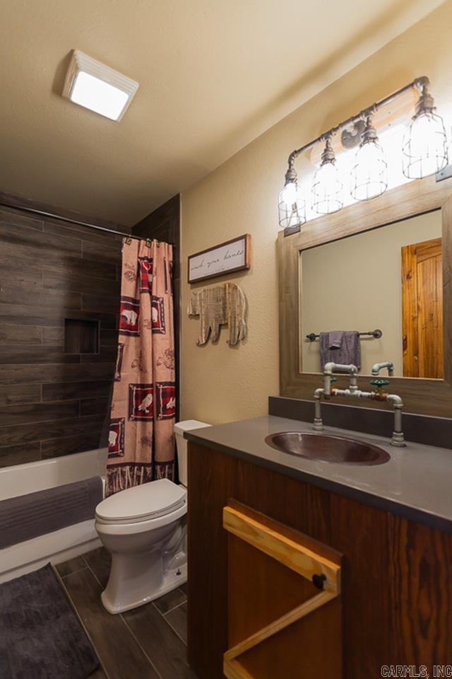 383  Massey Lane  Mena, AR