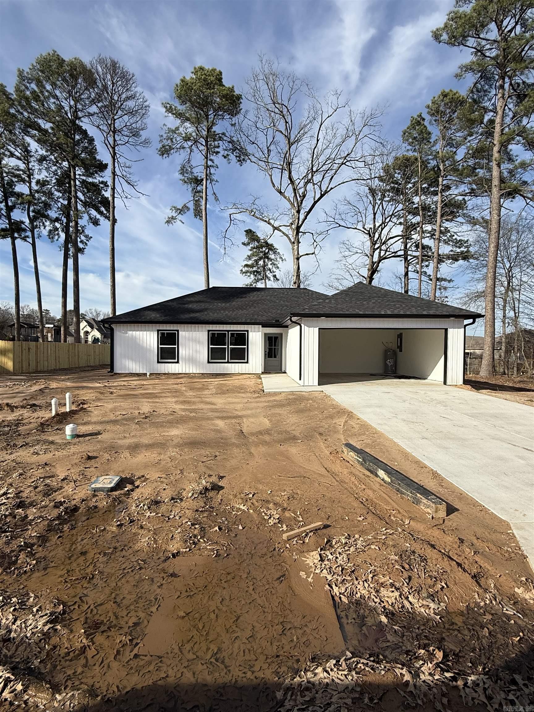 225  dogwood  White Hall, AR