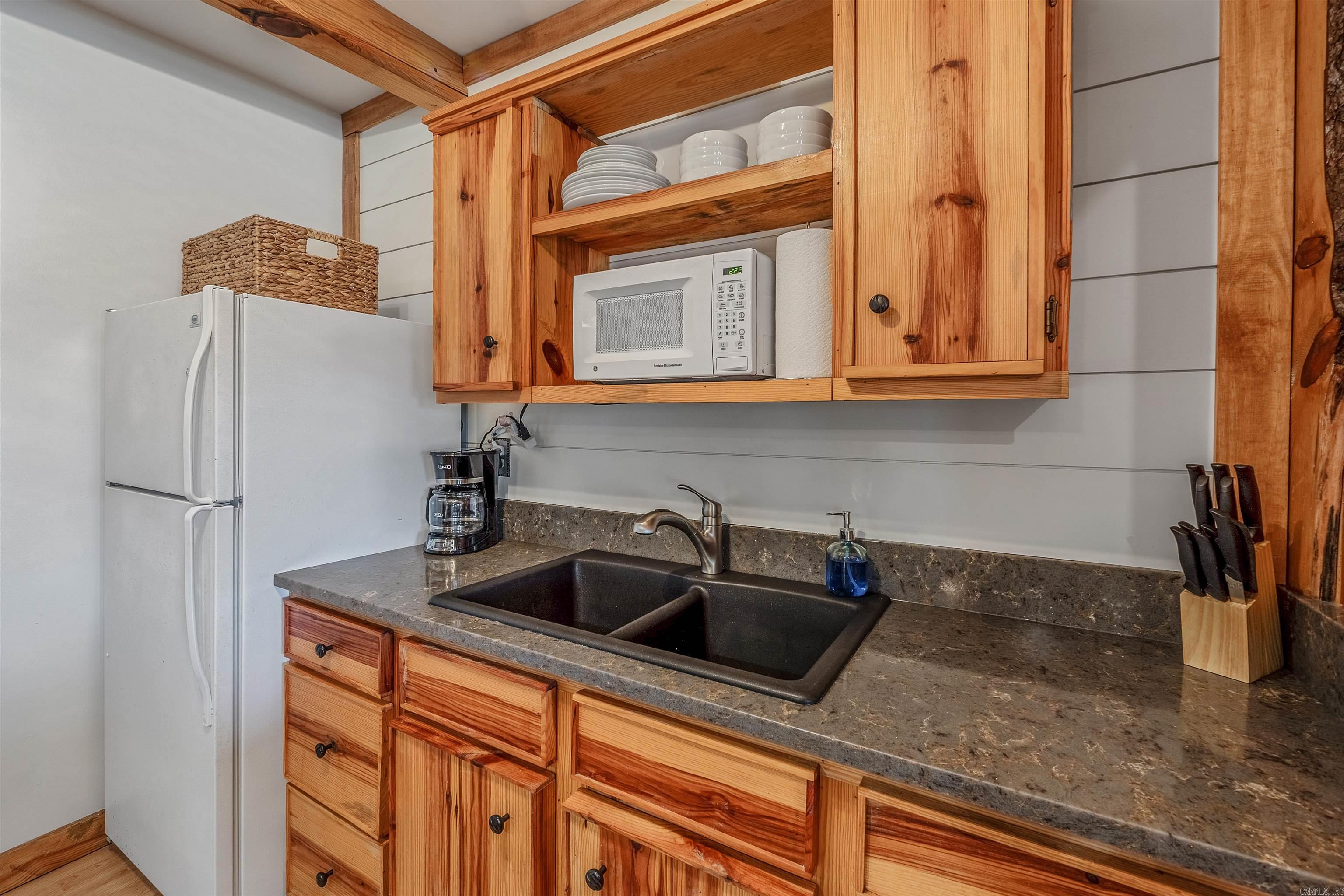 114  Sills Cove  Shirley, AR