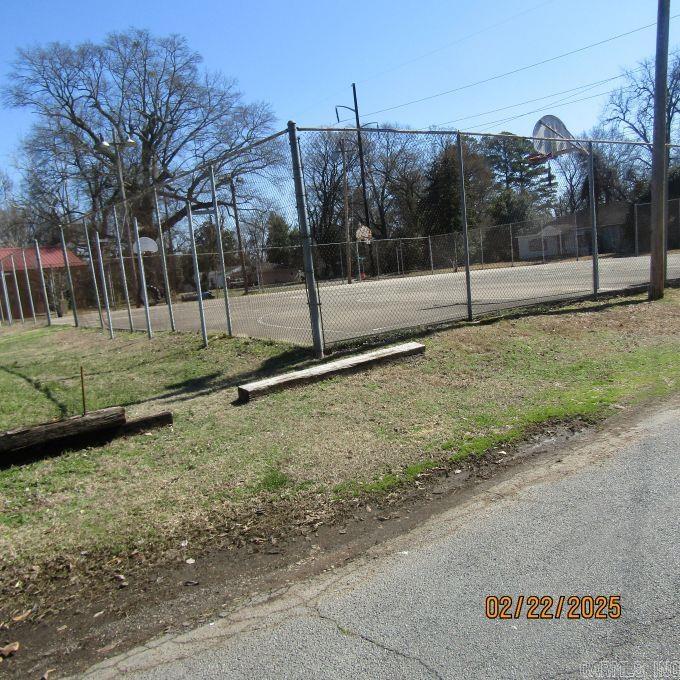 1718 E 5th  Pine Bluff, AR