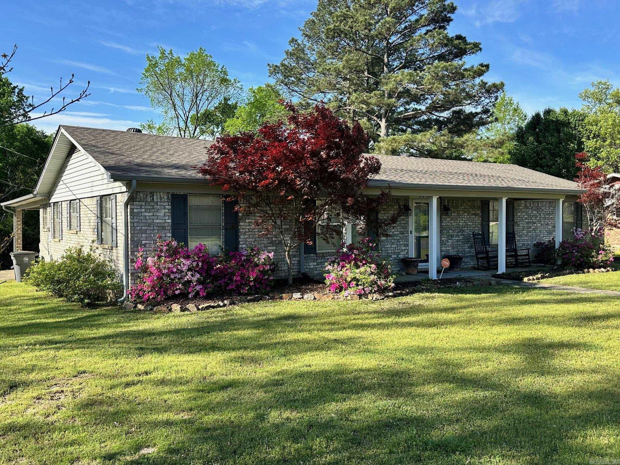 301  HERMLEE  Hot Springs, AR