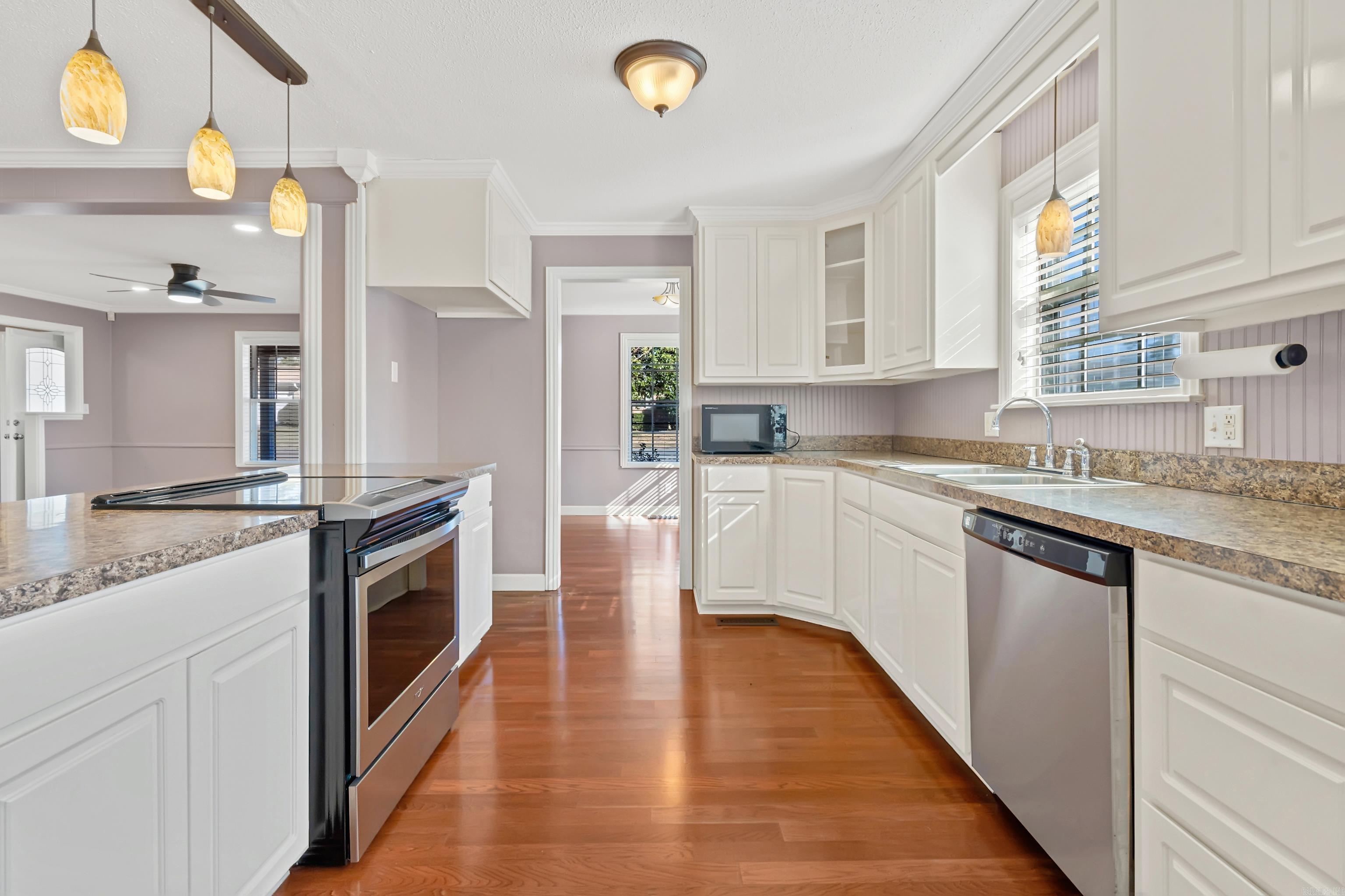 301  HERMLEE  Hot Springs, AR