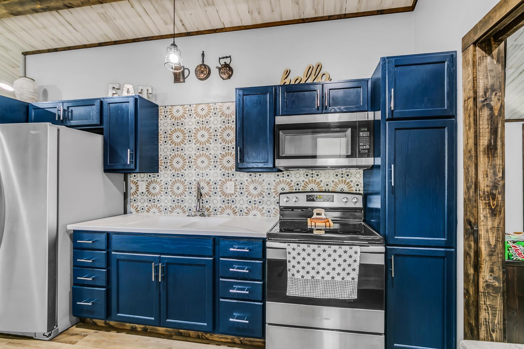 1588 Ridge  El Paso, AR