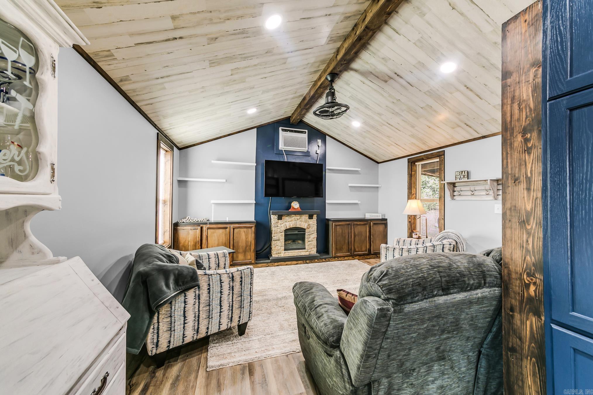 1588 Ridge  El Paso, AR