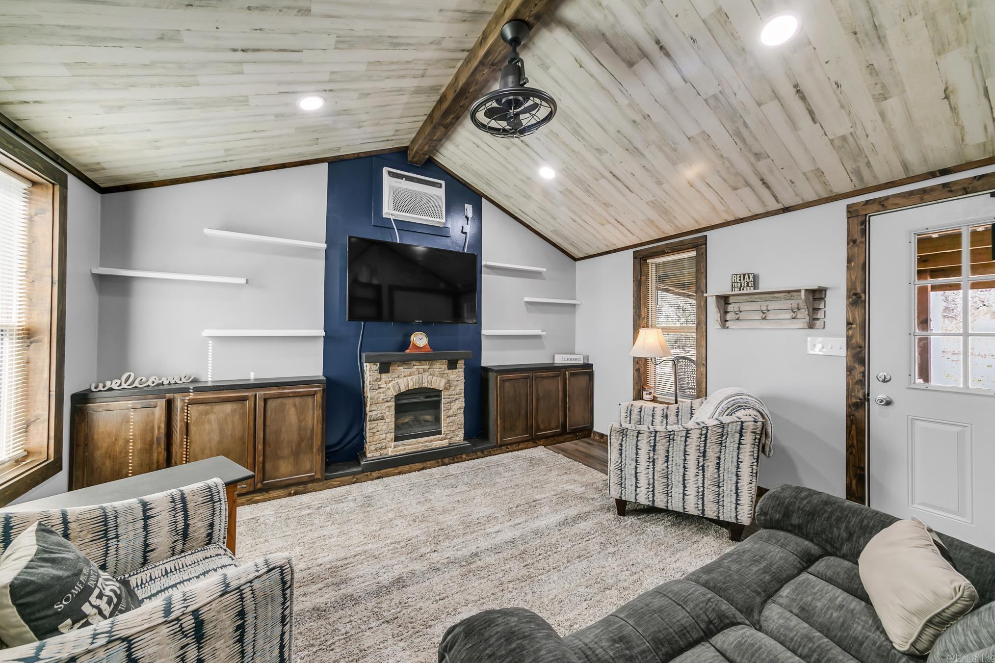 1588 Ridge  El Paso, AR