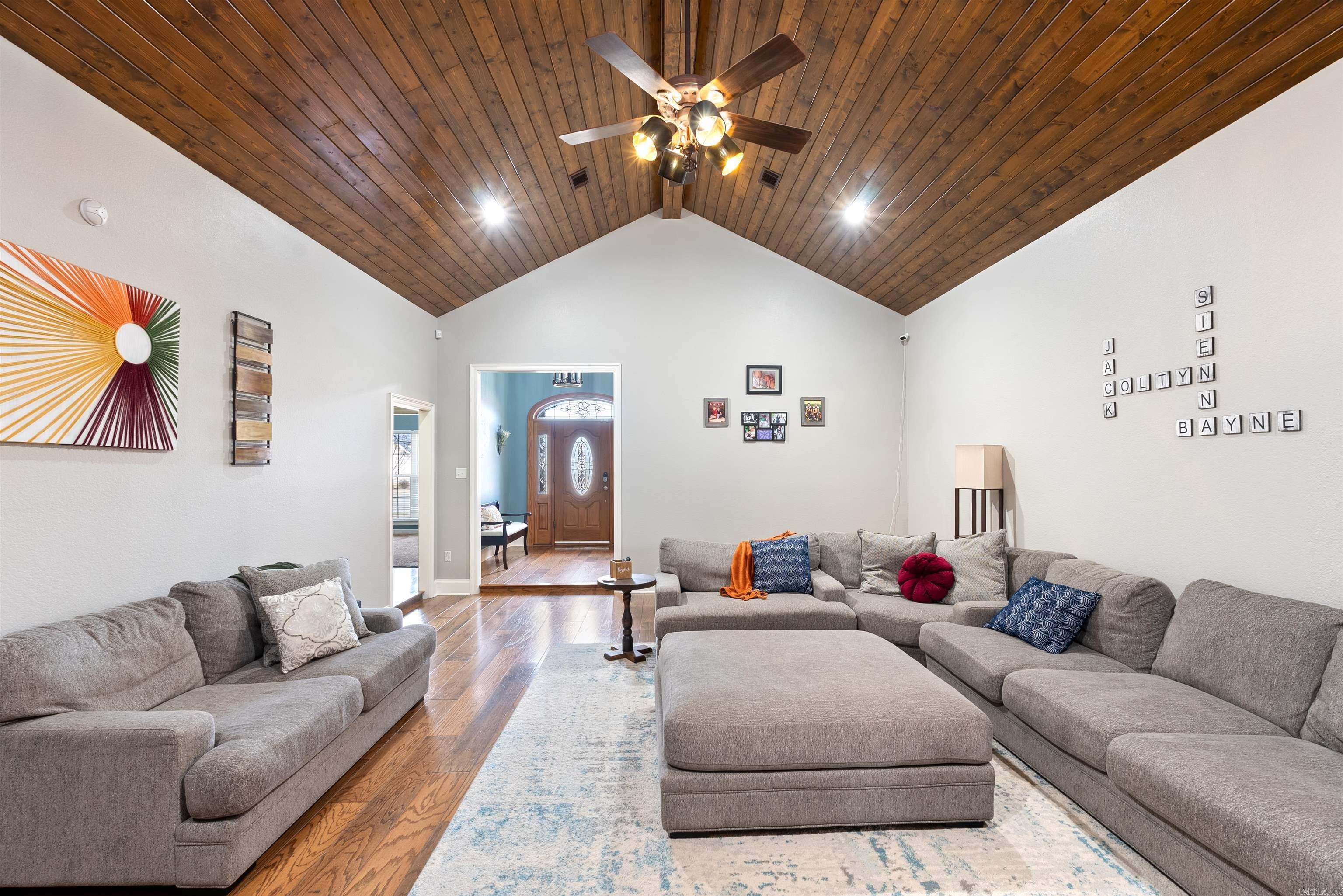 23  Kalli  Vilonia, AR