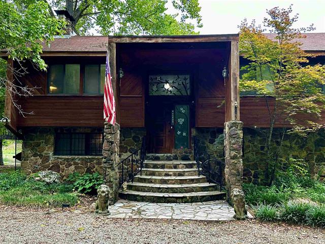   895 Saddler Falls Rd., Mammoth Spring, Arkansas 72  Mammoth Spring, AR