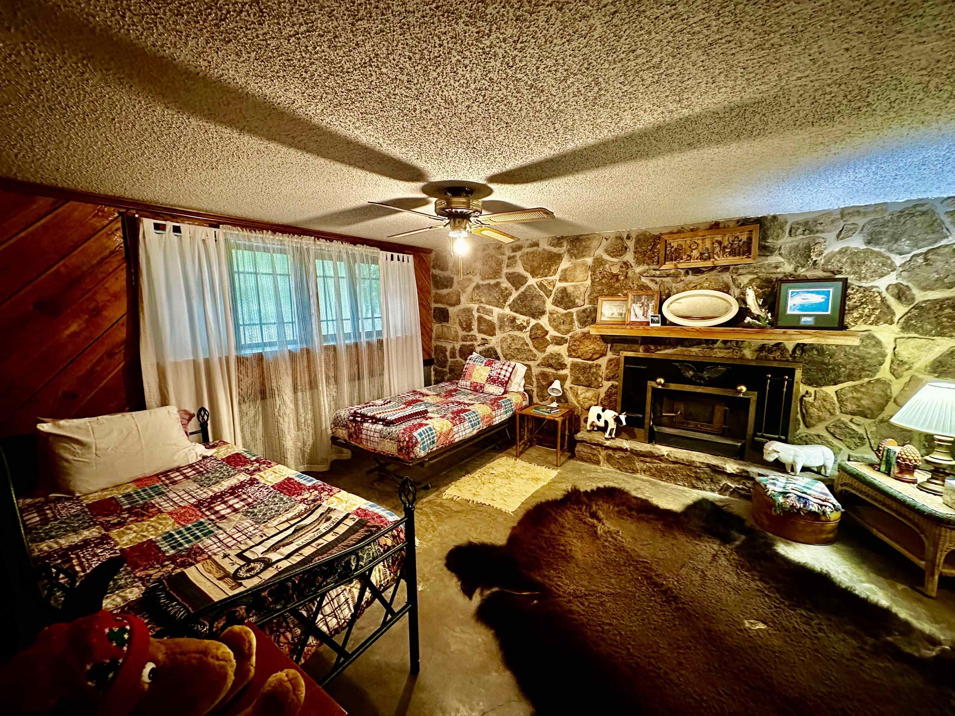   895 Saddler Falls Rd., Mammoth Spring, Arkansas 72  Mammoth Spring, AR