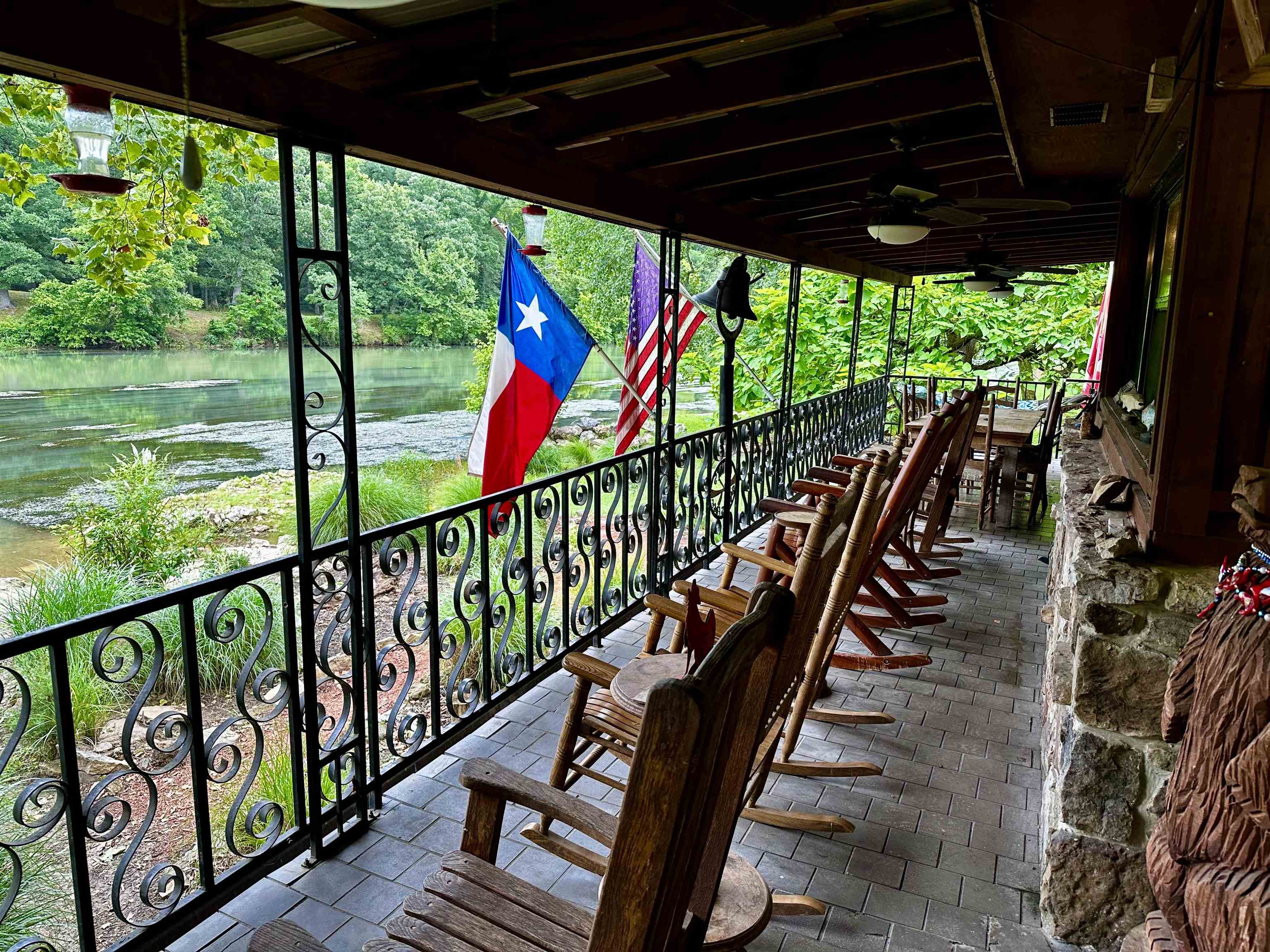   895 Saddler Falls Rd., Mammoth Spring, Arkansas 72  Mammoth Spring, AR