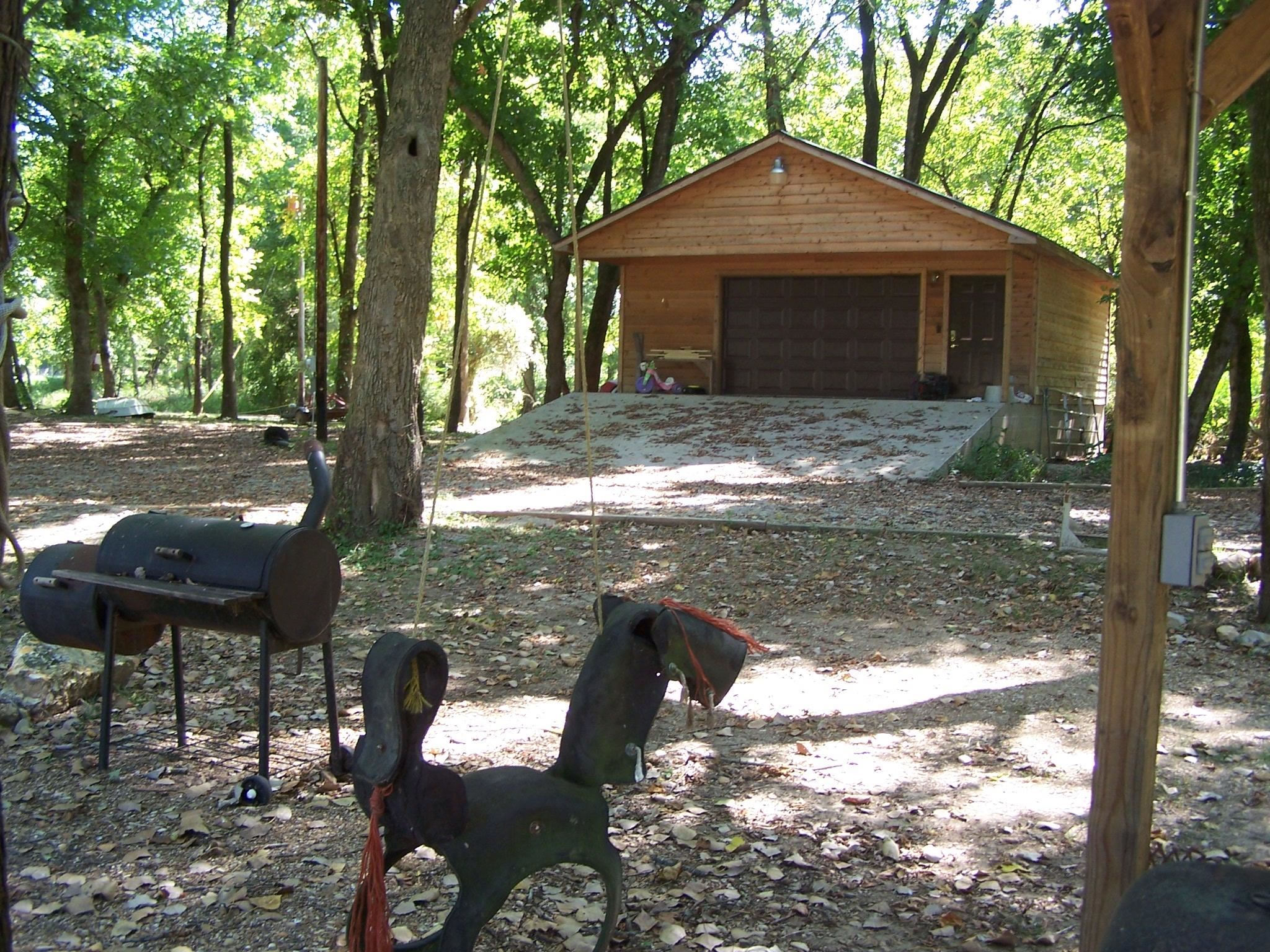   895 Saddler Falls Rd., Mammoth Spring, Arkansas 72  Mammoth Spring, AR