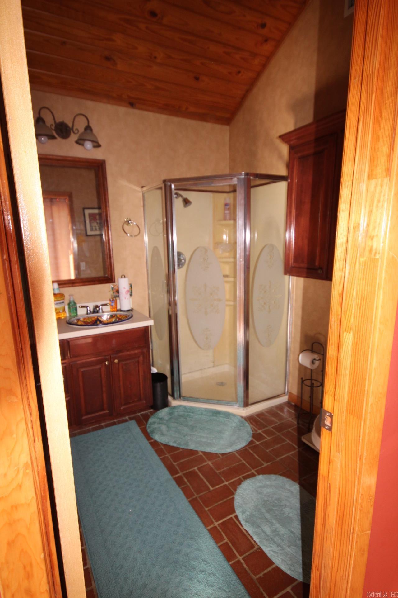 319 N McClendon  Mineral Sprs., AR