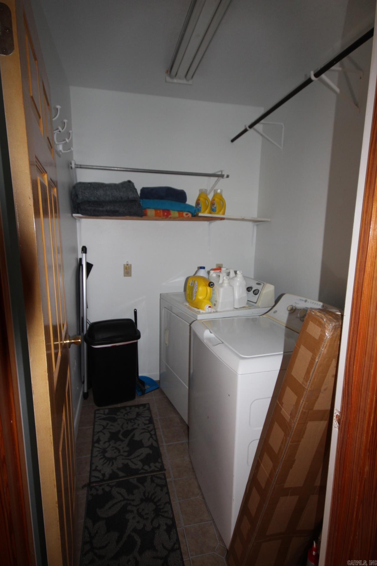 319 N McClendon  Mineral Sprs., AR