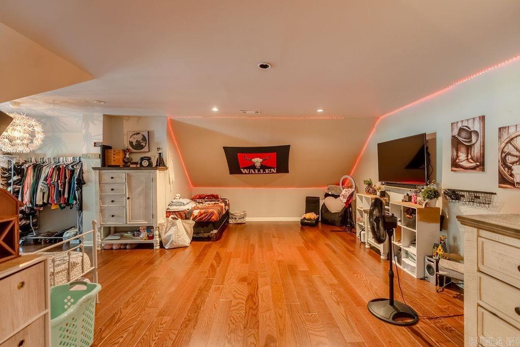 112  Ashlei  Searcy, AR
