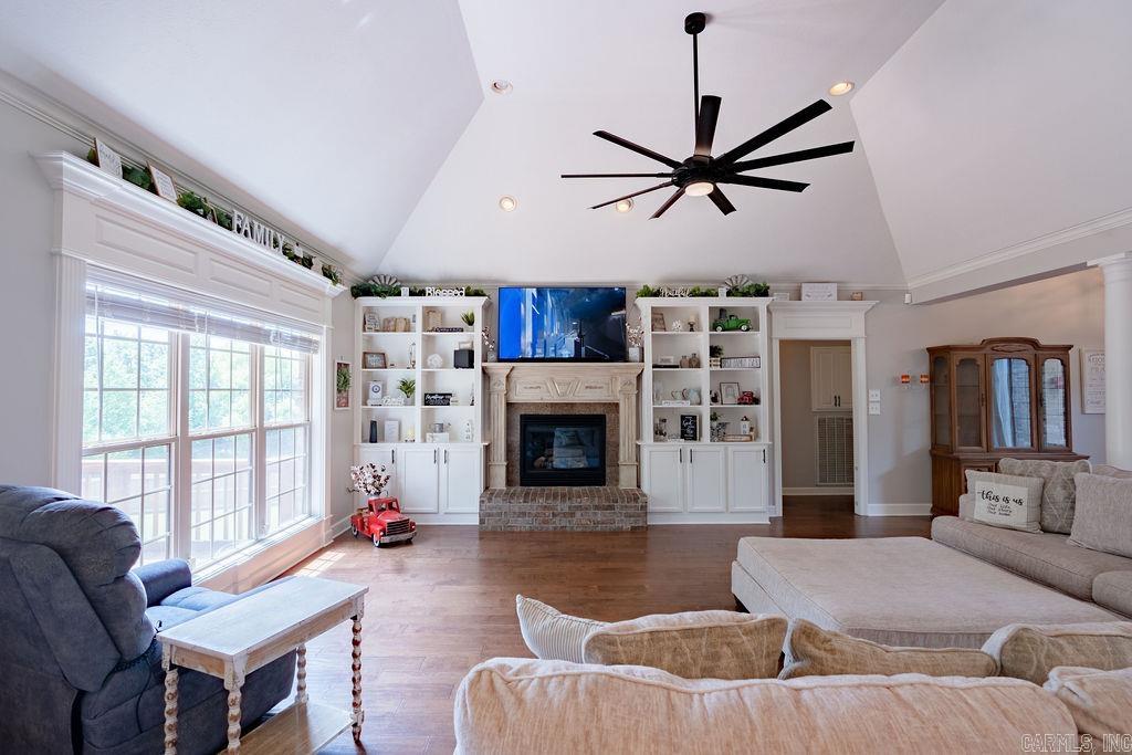 112  Ashlei  Searcy, AR