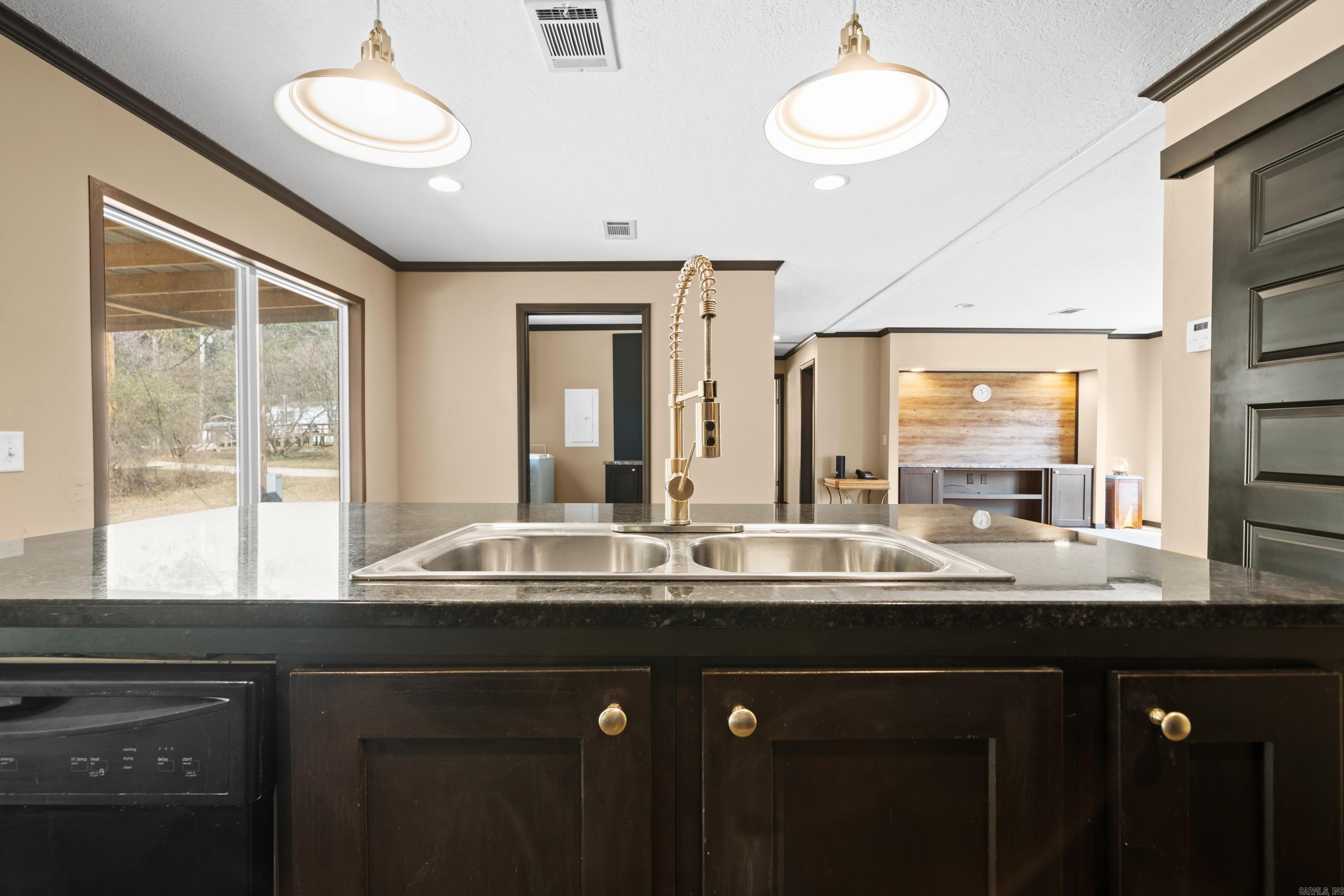 1002  Ozark  Bismarck, AR