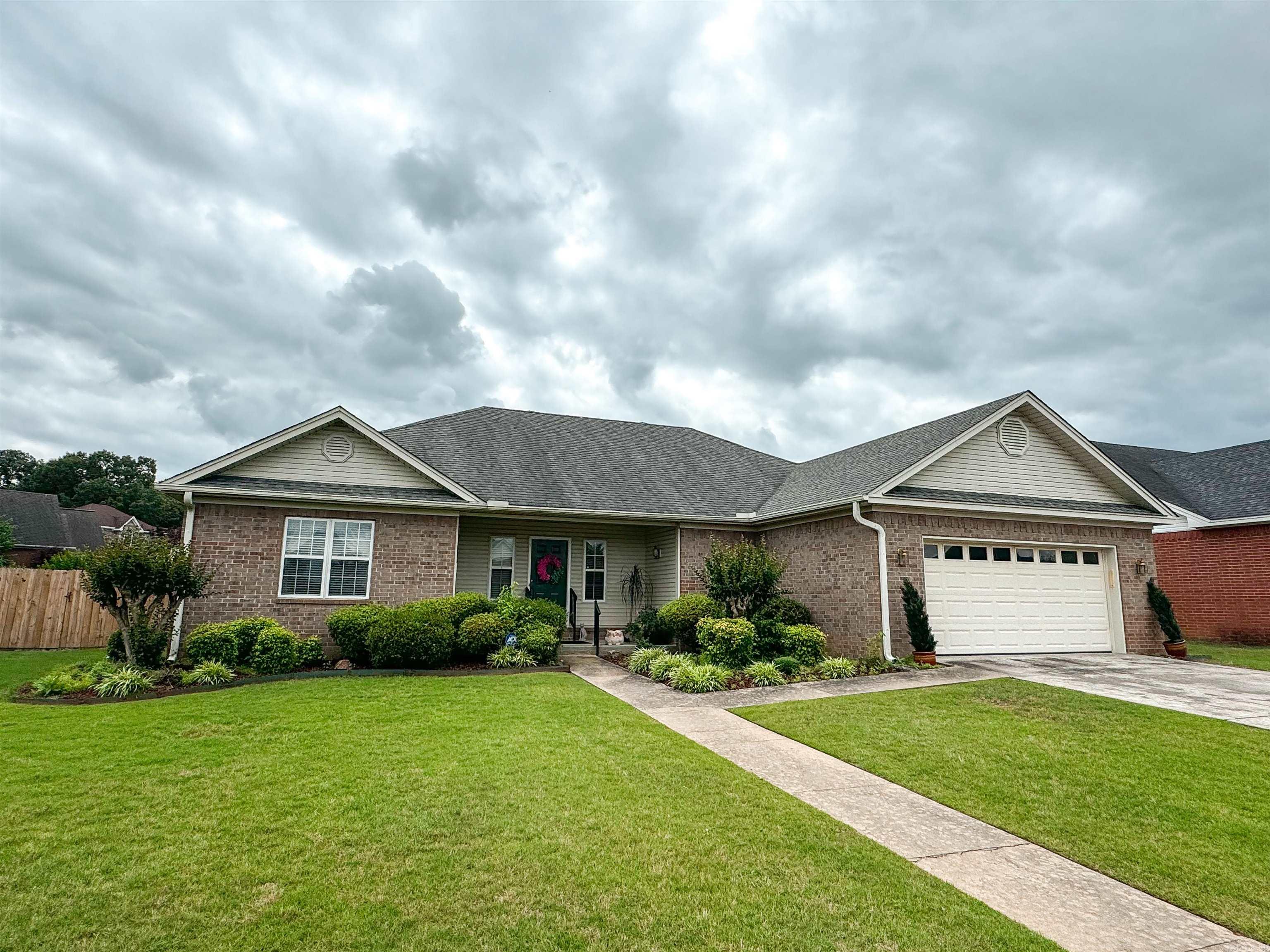 2407 Brittany Searcy, AR 72143