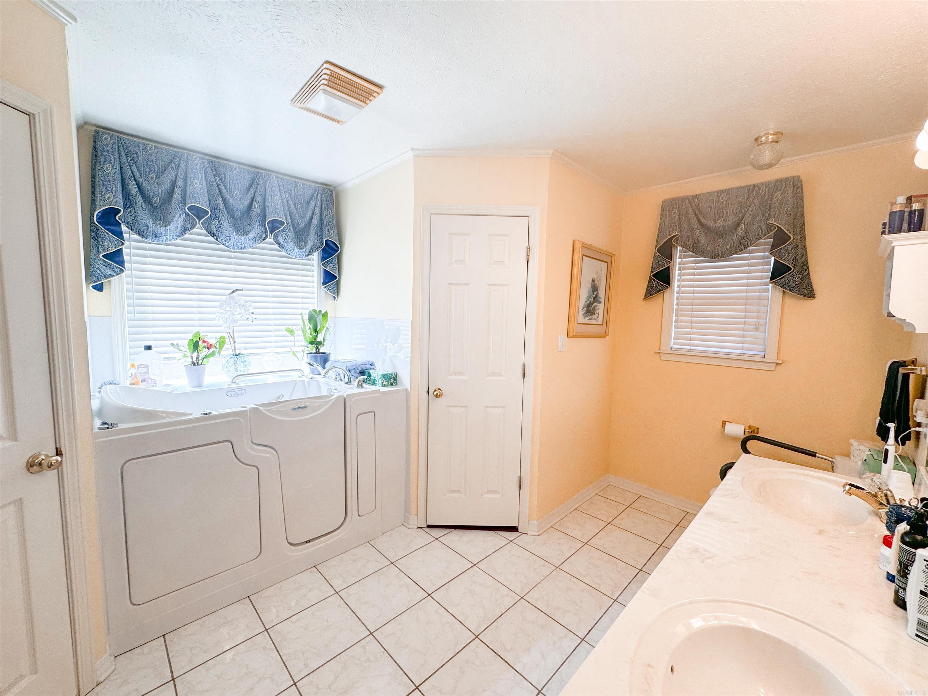 2407 Brittany Searcy, AR 72143