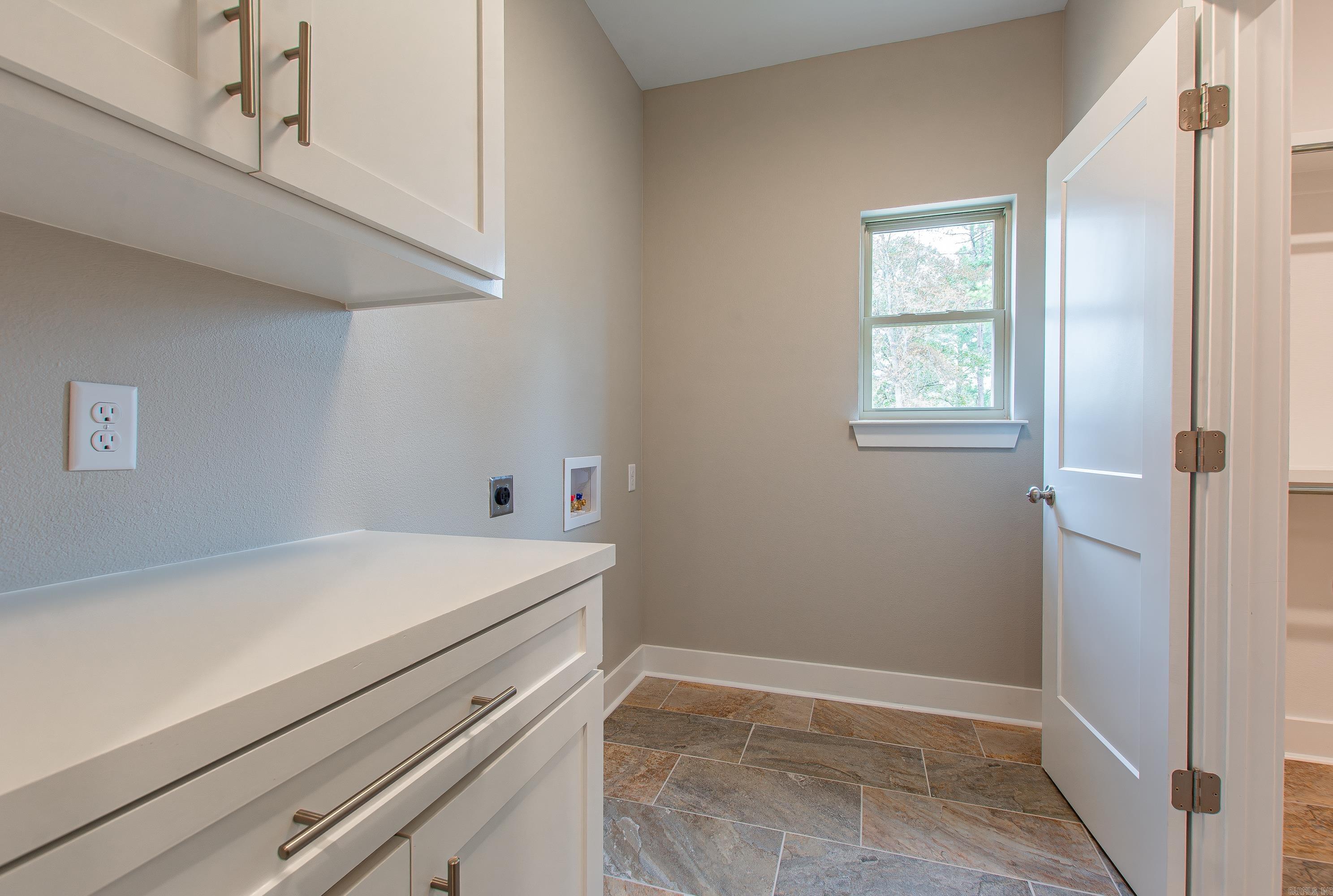 5016 Skilling Cove Benton, AR 72019