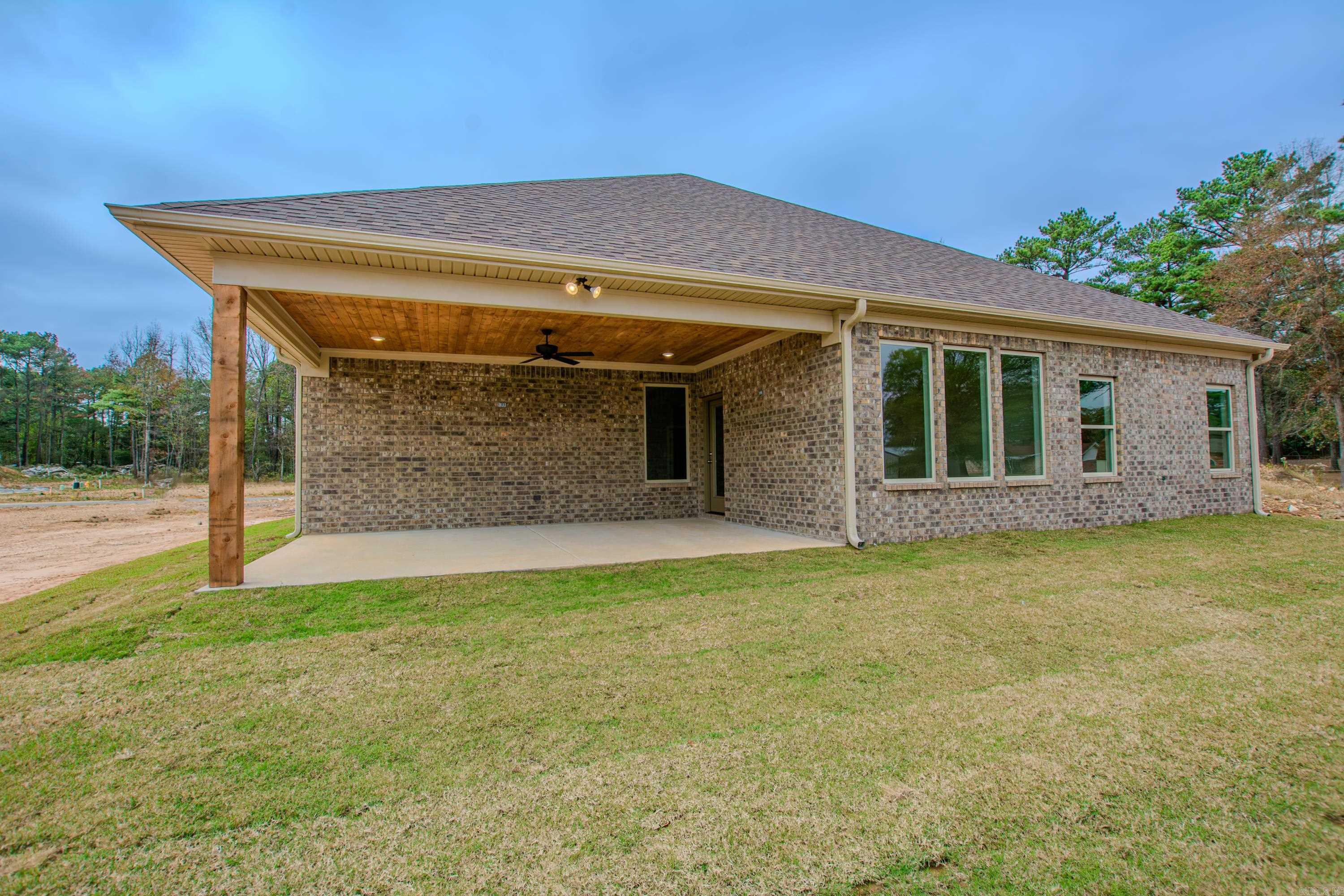 5016 Skilling Cove Benton, AR 72019