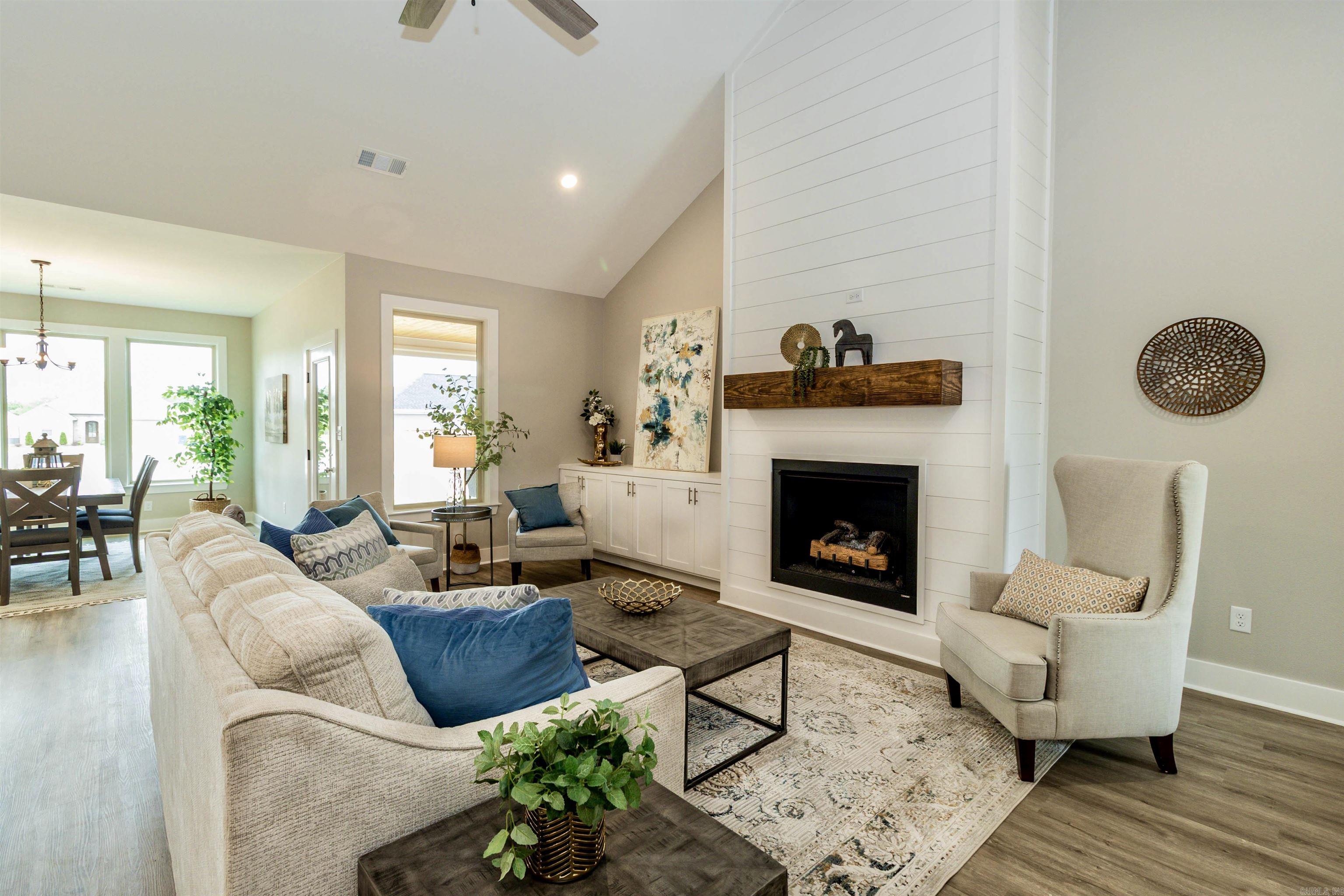 5016 Skilling Cove Benton, AR 72019