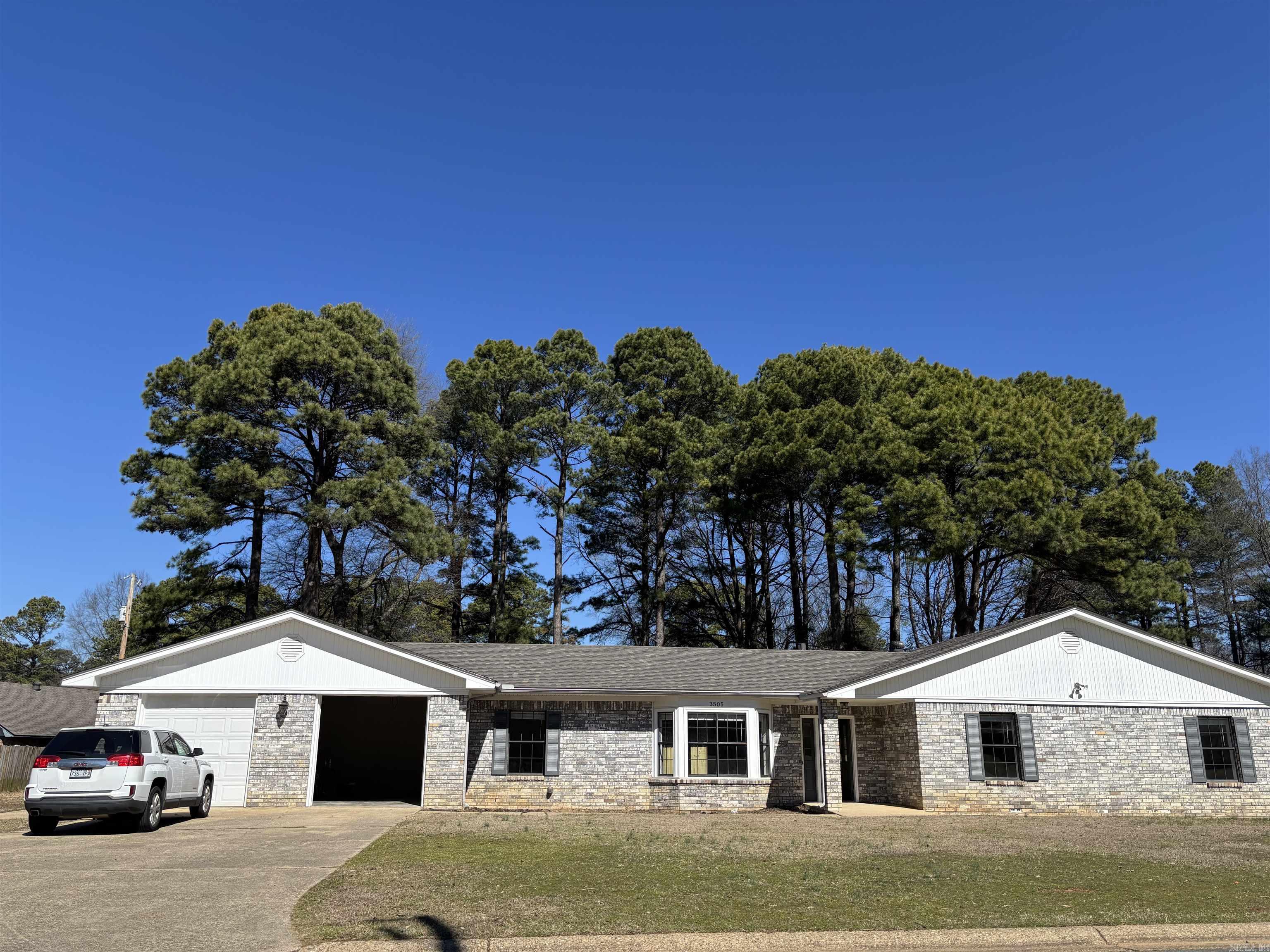 3505  Stockton  Benton, AR