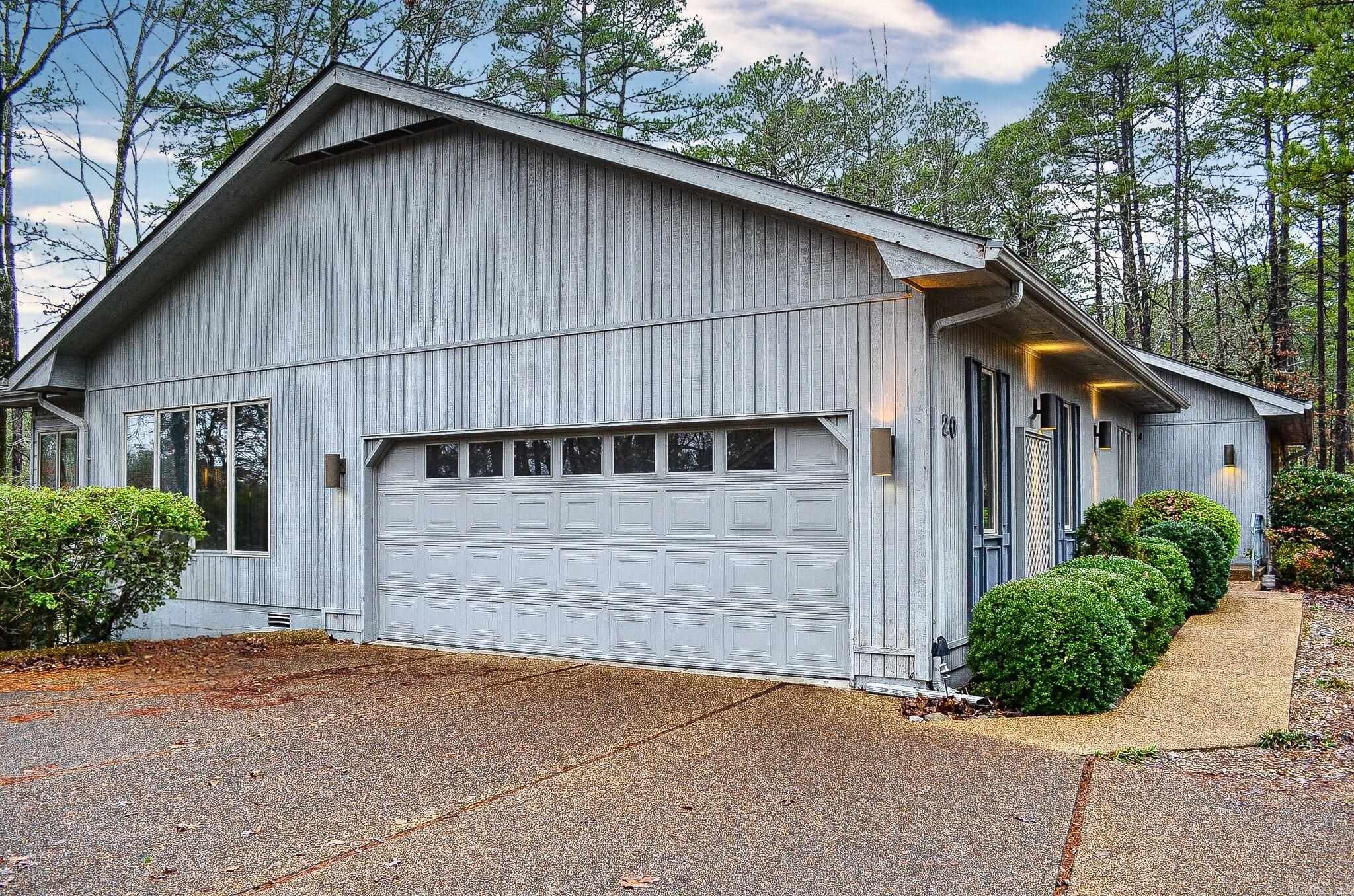 20  Fabulosa  Hot Springs Village, AR