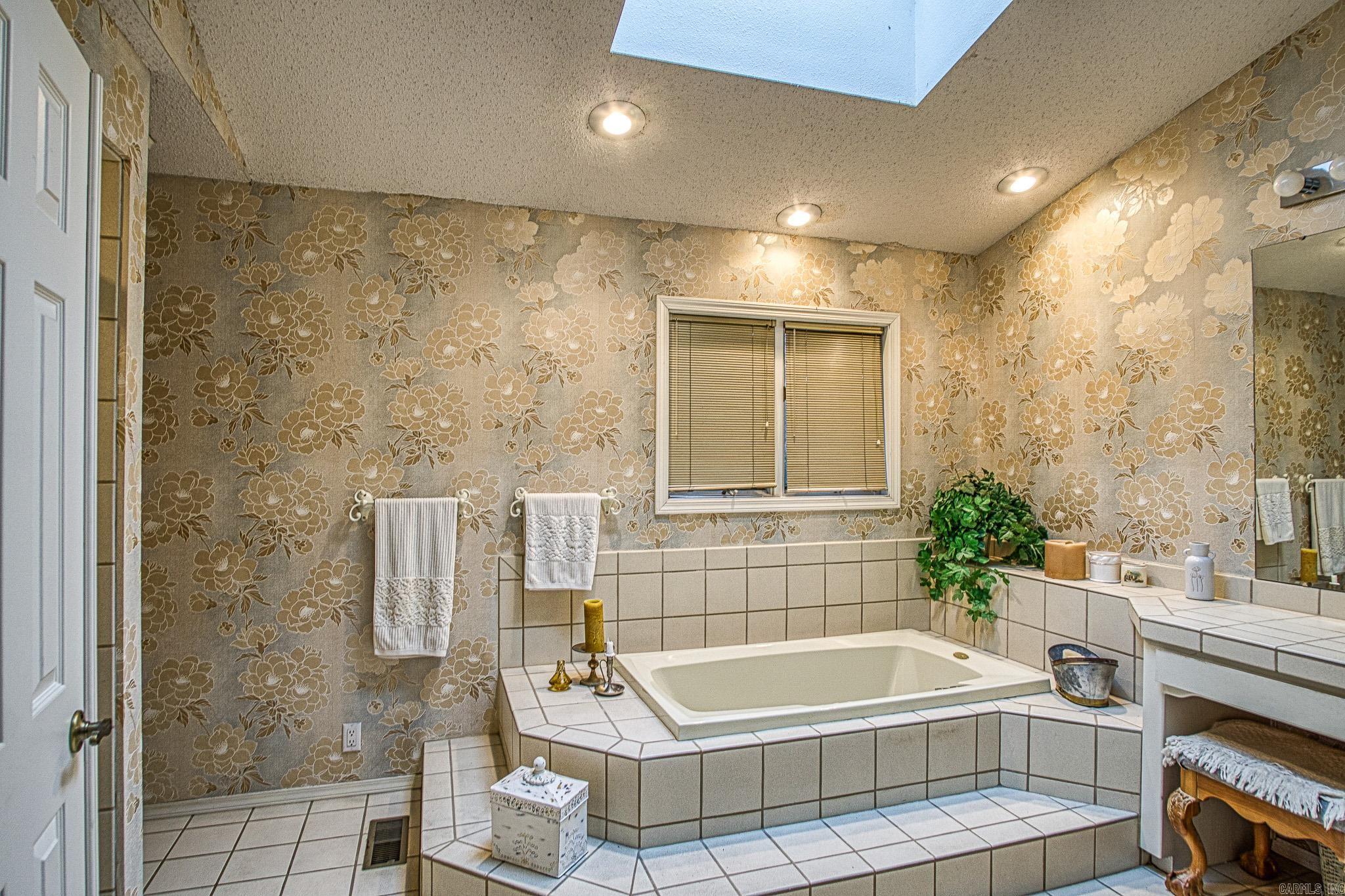 20  Fabulosa  Hot Springs Village, AR